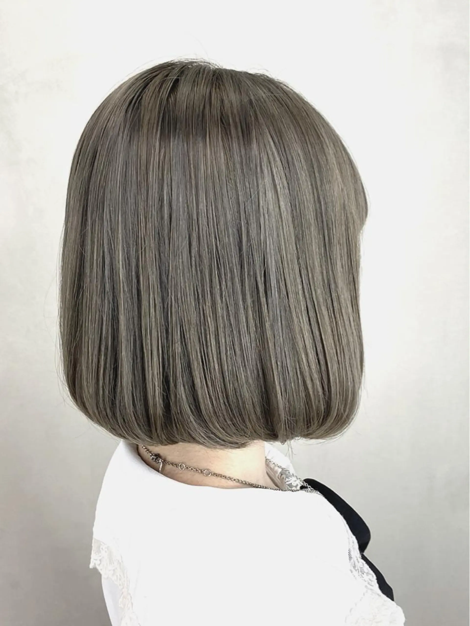 カラー グレージュ MUK ムクのヘアスタイル