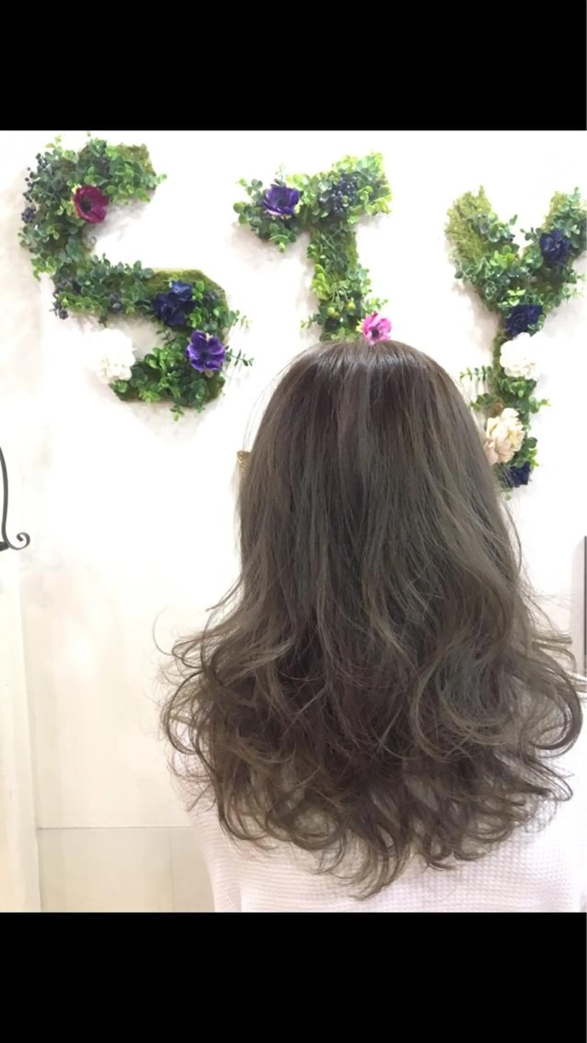 ロング カラー ベージュカラー ミルキーベージュ Tina所属・「Tina」一木 智之のヘアスタイル