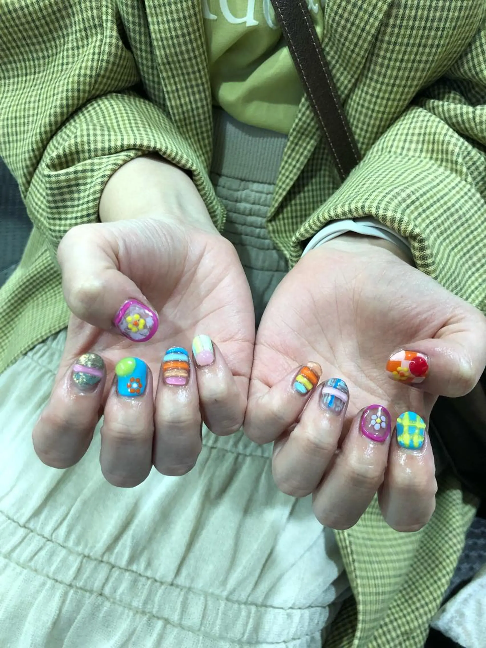 カラー ネイル マツエク・マツパ チャンモリパーマ/韓 国/Minami🦋のヘアスタイル