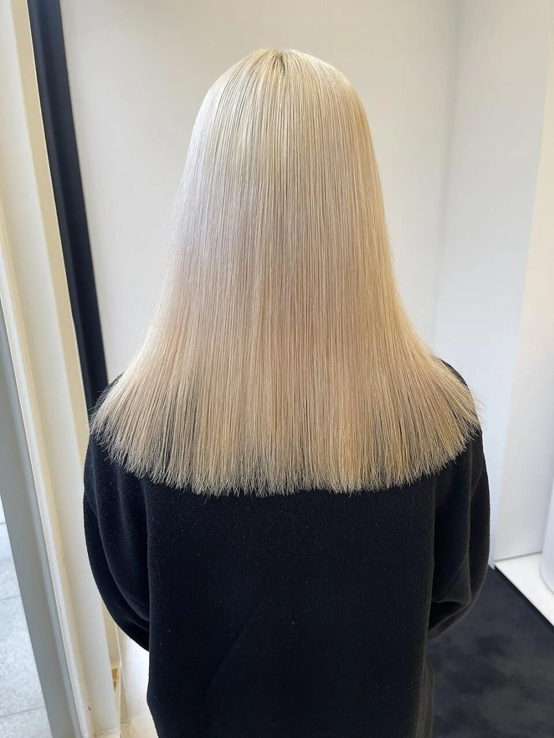 ロング カラー バレイヤージュ ブリーチ ケアブリーチ ダブルカラー イヤリングカラー ヘアカラー Nought etre 西金沢のヘアスタイル