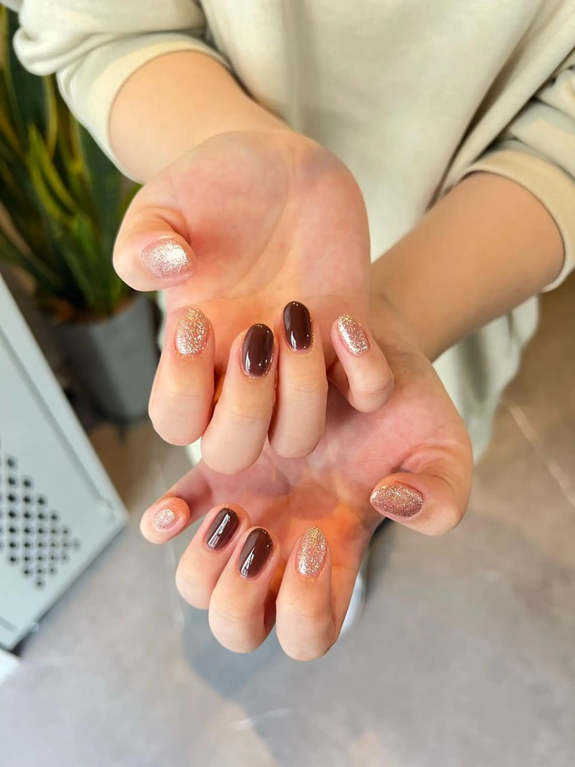 ネイル ハンドネイル vary clue所属・nailist🌻 YUKARIのネイルデザイン