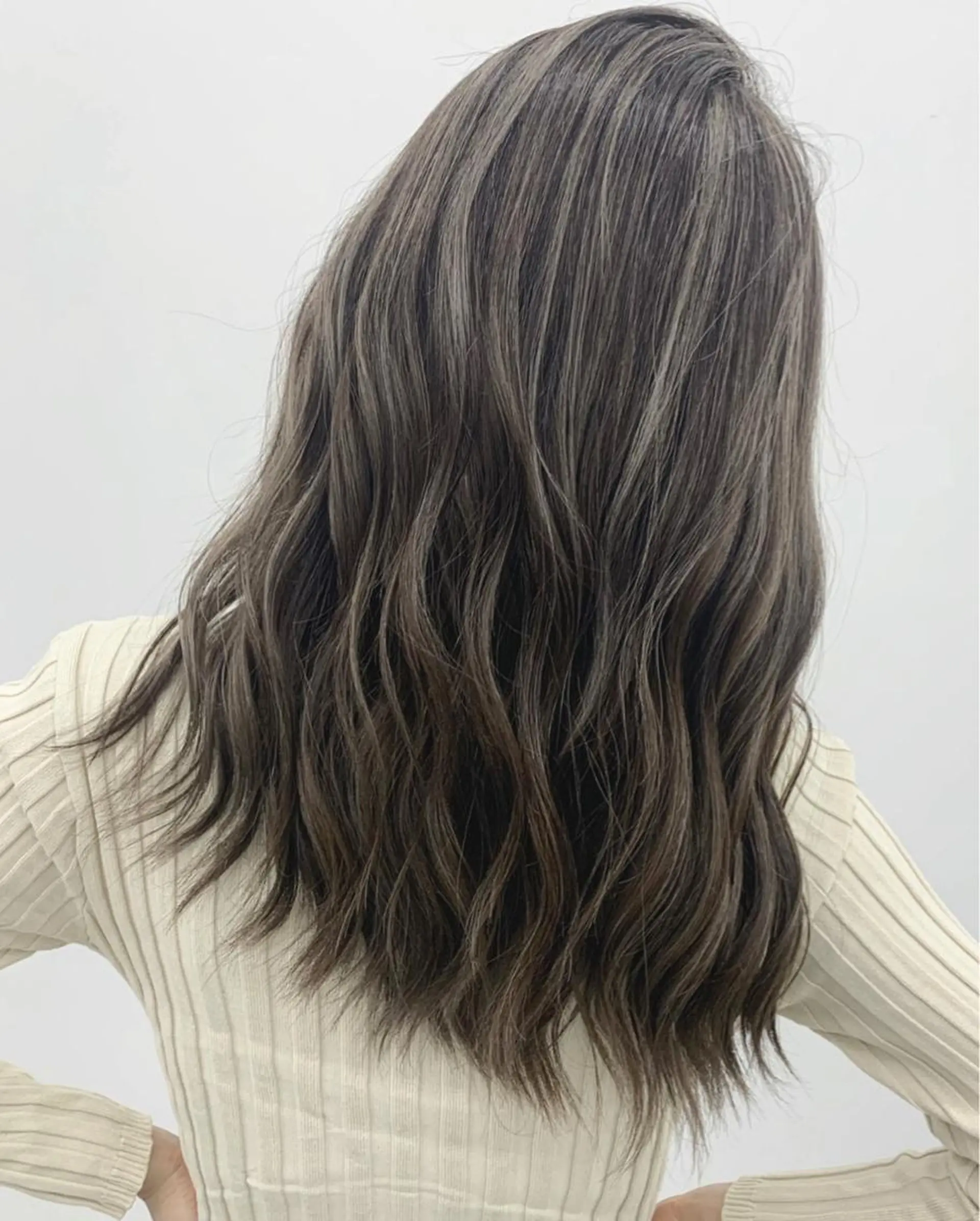 カラー ハイライトカラー LINOET NAGOYA所属・中川 来紀のヘアスタイル