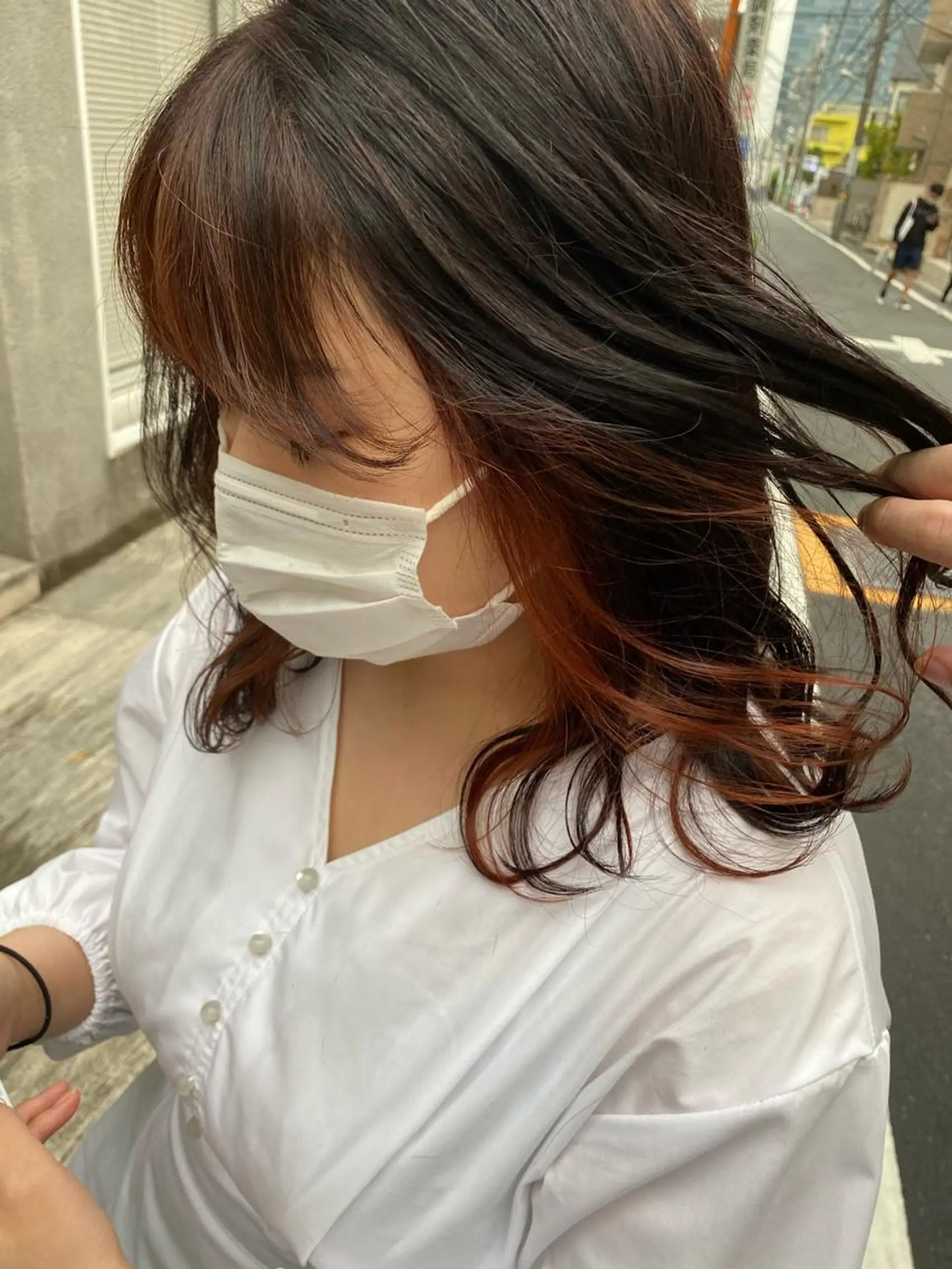 ミディアム カラー オレンジ 赤み消し韓国ヘア レイヤー縮毛🤍渡邉のヘアスタイル