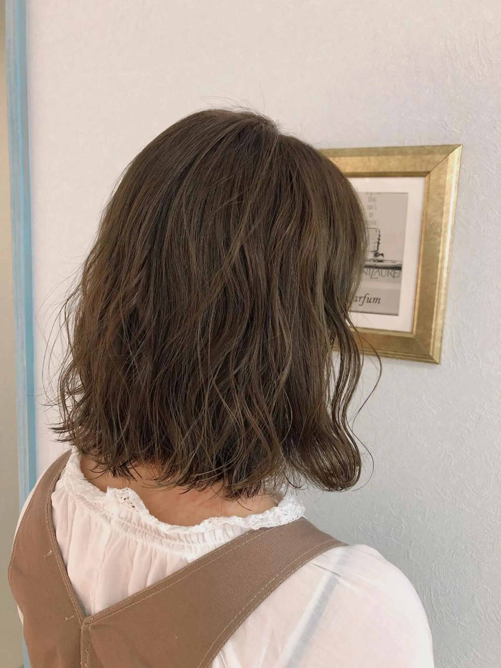 ミディアム ボブ 外ハネヘア カット ヘアカラー トリートメント 代表山口ひな 髪質改善のプロのヘアスタイル