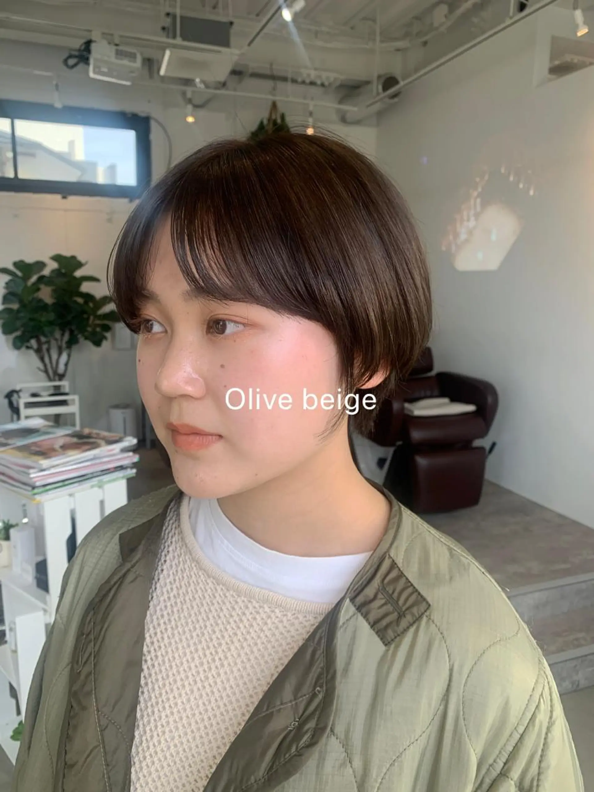 カラー ベージュカラー オリーブベージュ カット ヘアカラー トリートメント loka所属・山本 晶大のヘアスタイル