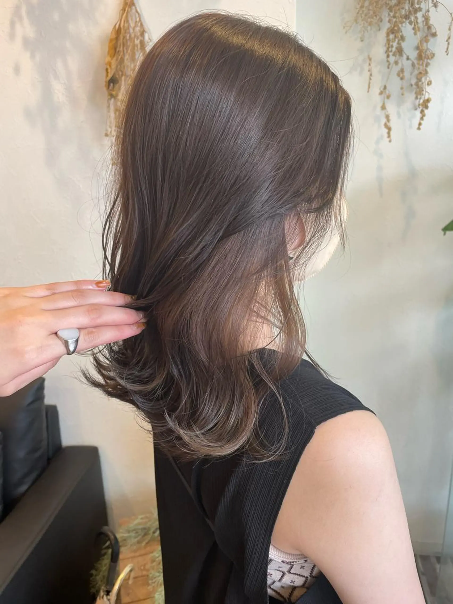 セミロング カラー イヤリングカラー ヘアカラー m ā l o.🌷 サカモトマイコのヘアスタイル