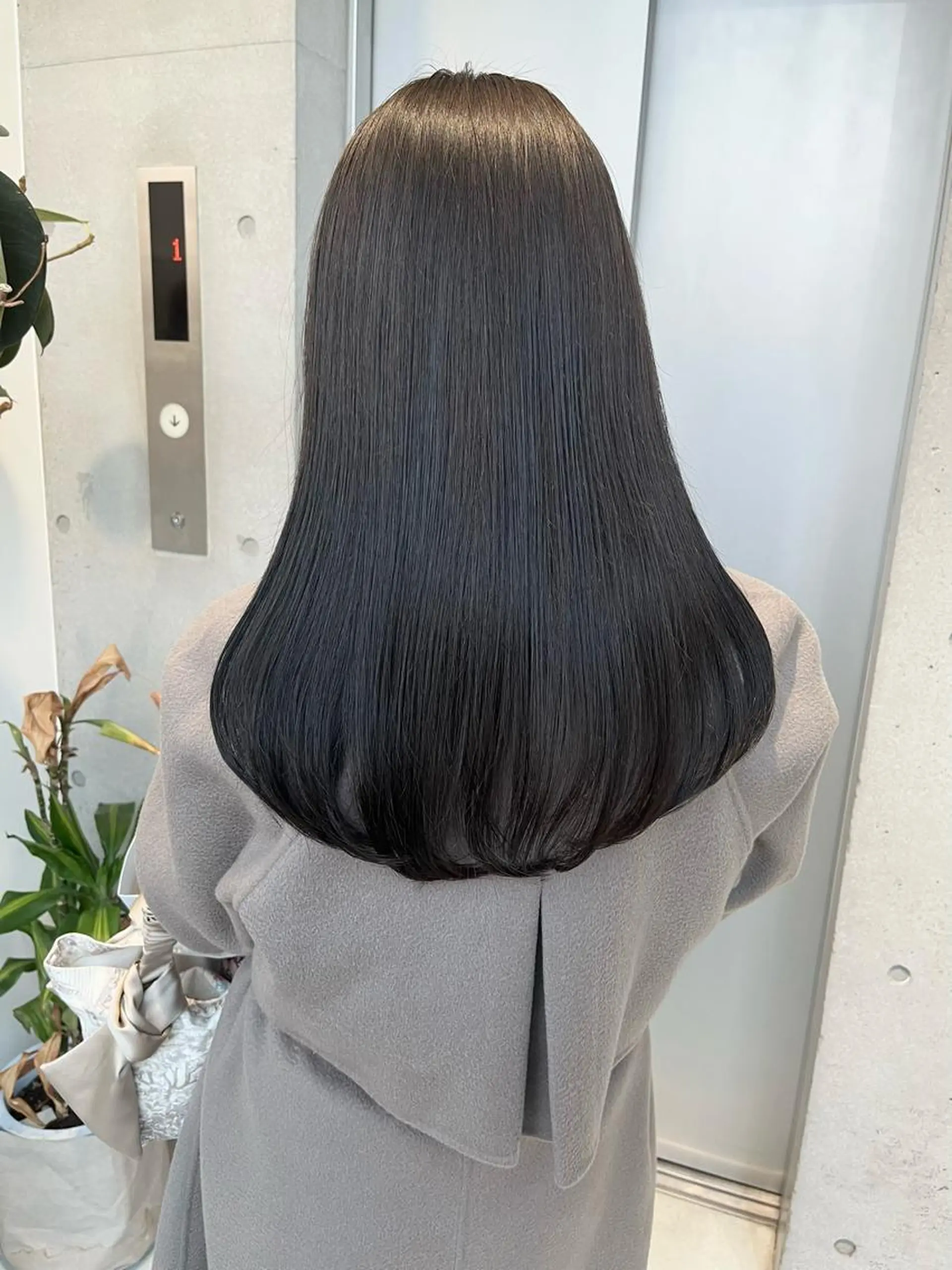 ロング カラー パーマ ヘアアレンジ トリートメント ヘッドスパ ヘアセット 透明感/オリーブ/ グレージュ/YUKAのヘアスタイル