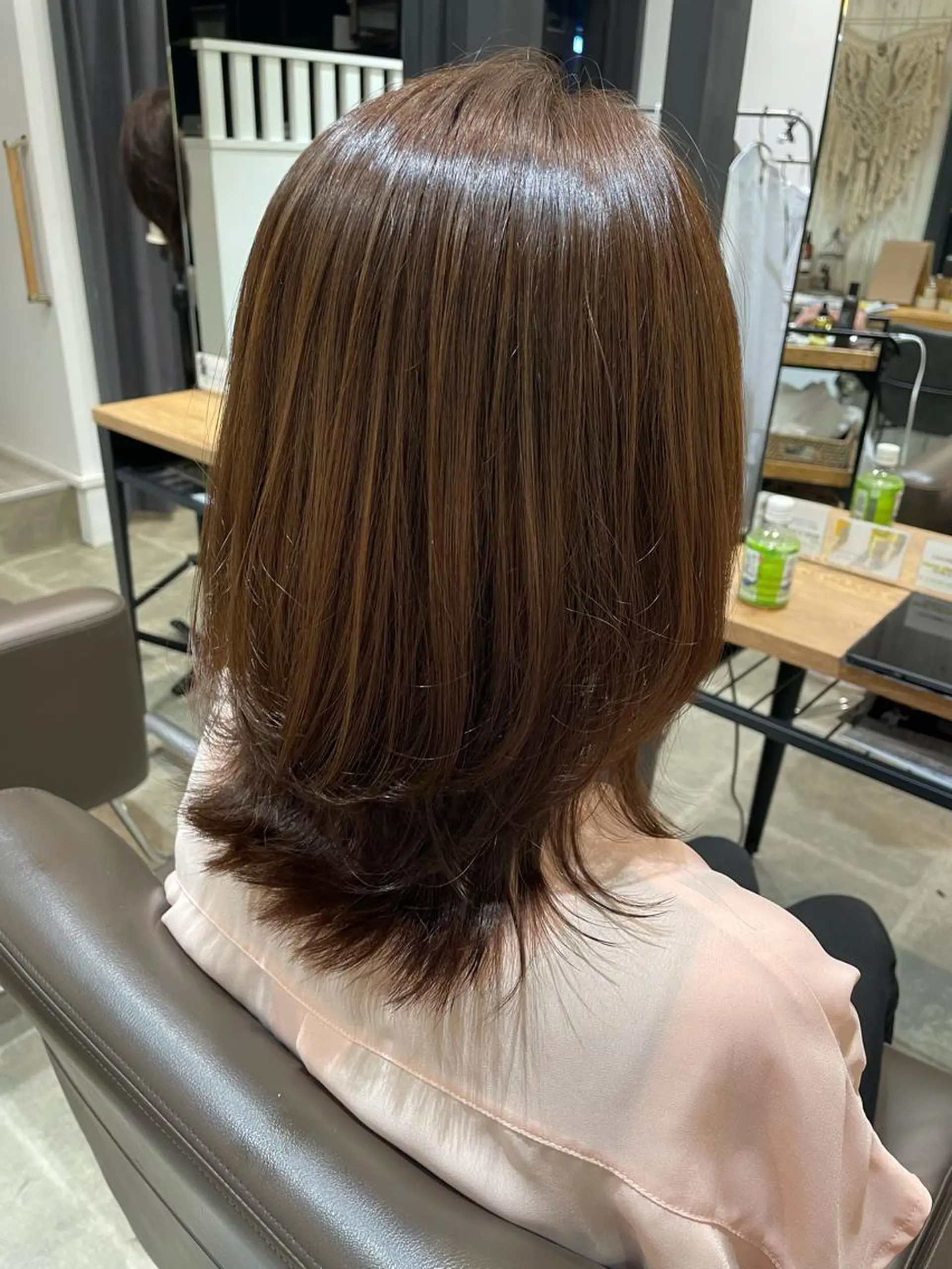 ミディアム レイヤーカット 縮毛矯正 高木 櫻のヘアスタイル