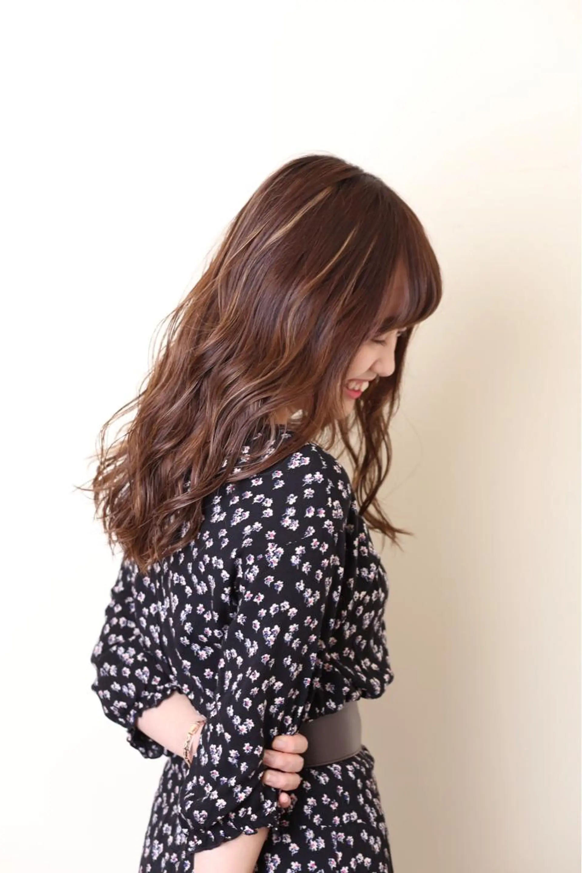 ロング カラー ハイライトカラー ハイライト ヘアカラー VandV所属・松村 未央のヘアスタイル