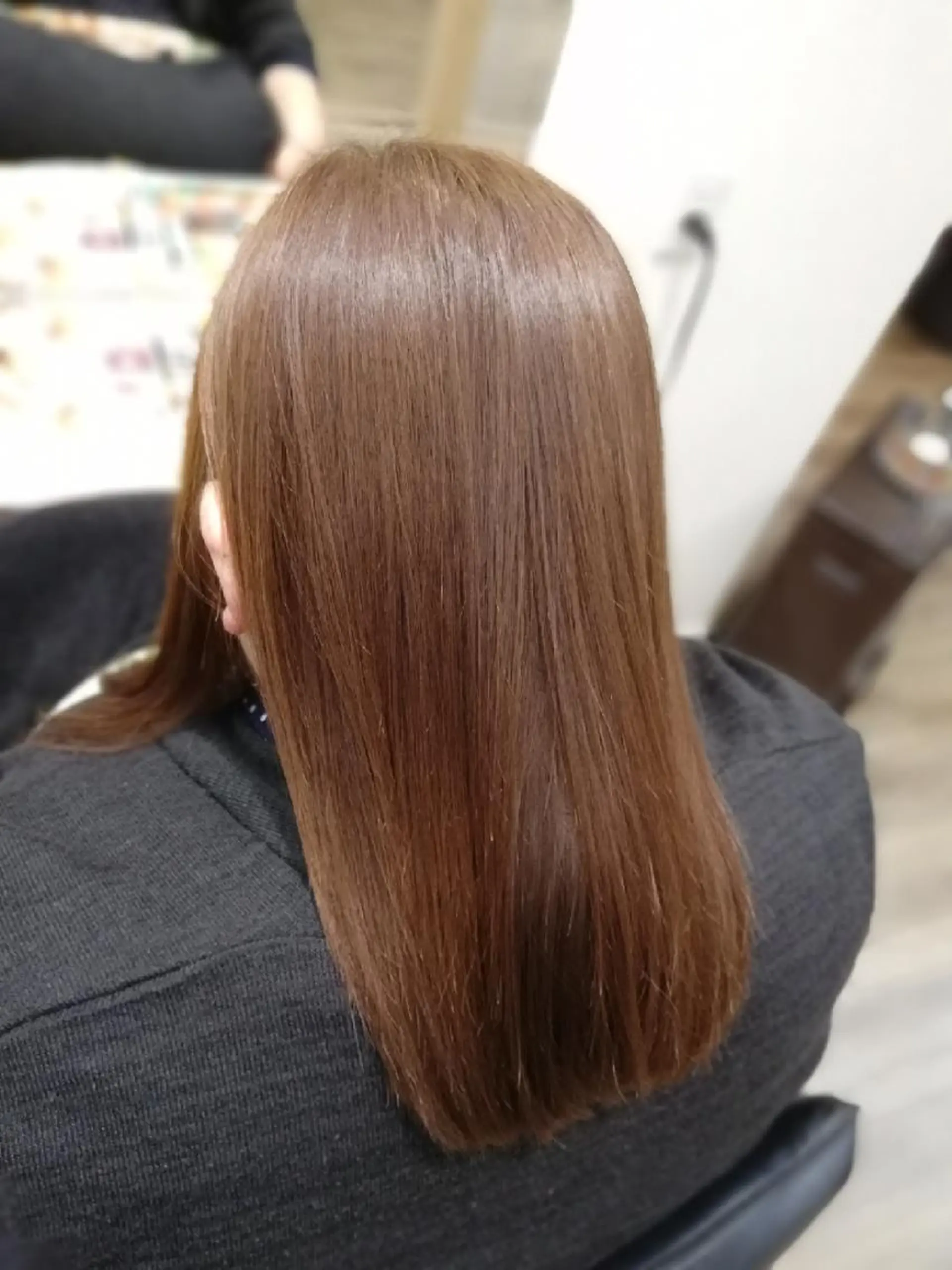 セミロング パーマ ストレートパーマ カット 縮毛矯正 北林 弘展のヘアスタイル