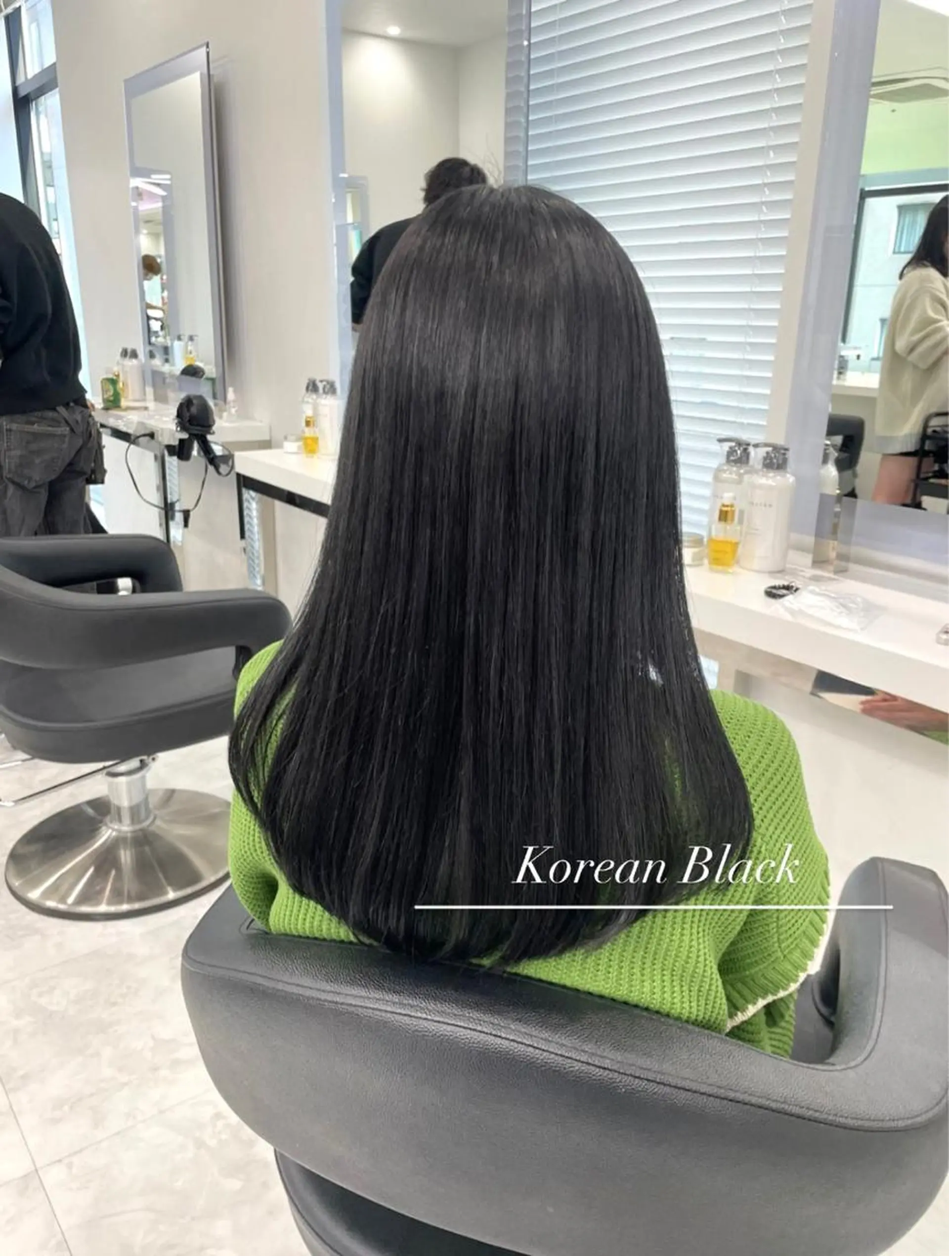 セミロング カラー ヘアアレンジ Ella所属・nana【艶髪】/ レイヤー/縮毛矯正のヘアスタイル