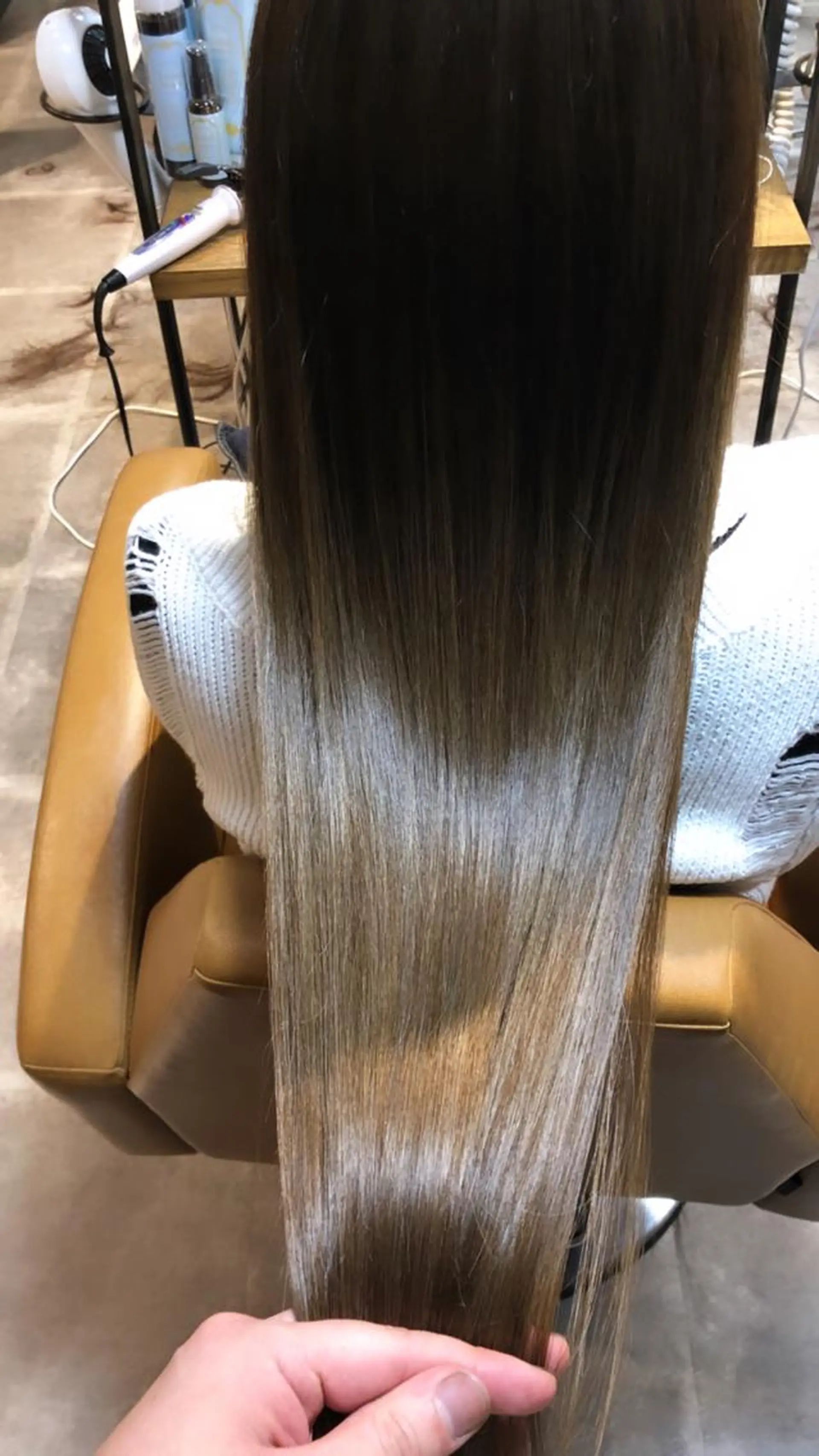 ロング ロング 小顔カット トリートメント 髪質改善縮毛矯正 リピートNo.1米倉のヘアスタイル