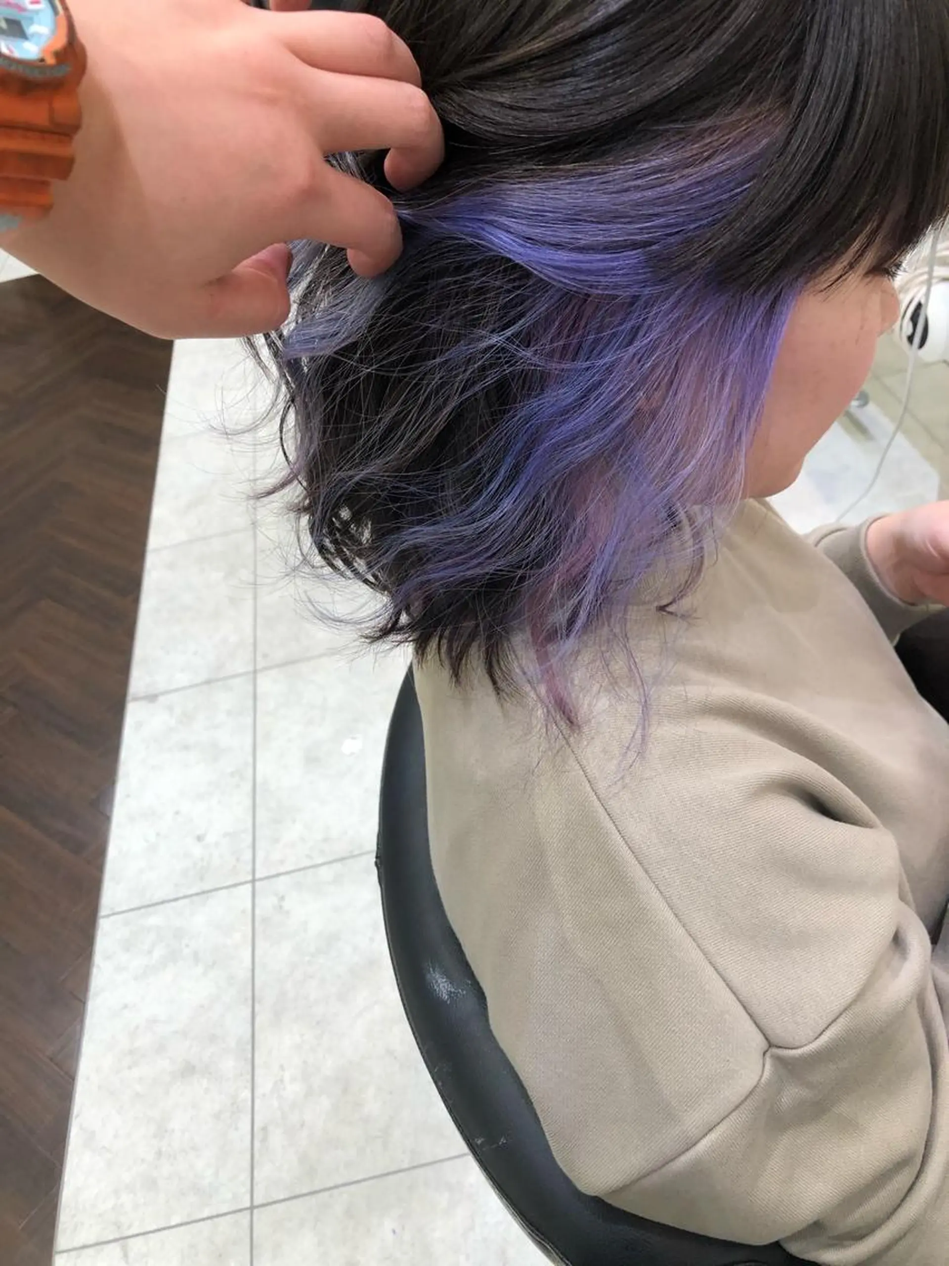 ミディアム ヘアカラー 岸 保奈美のヘアスタイル