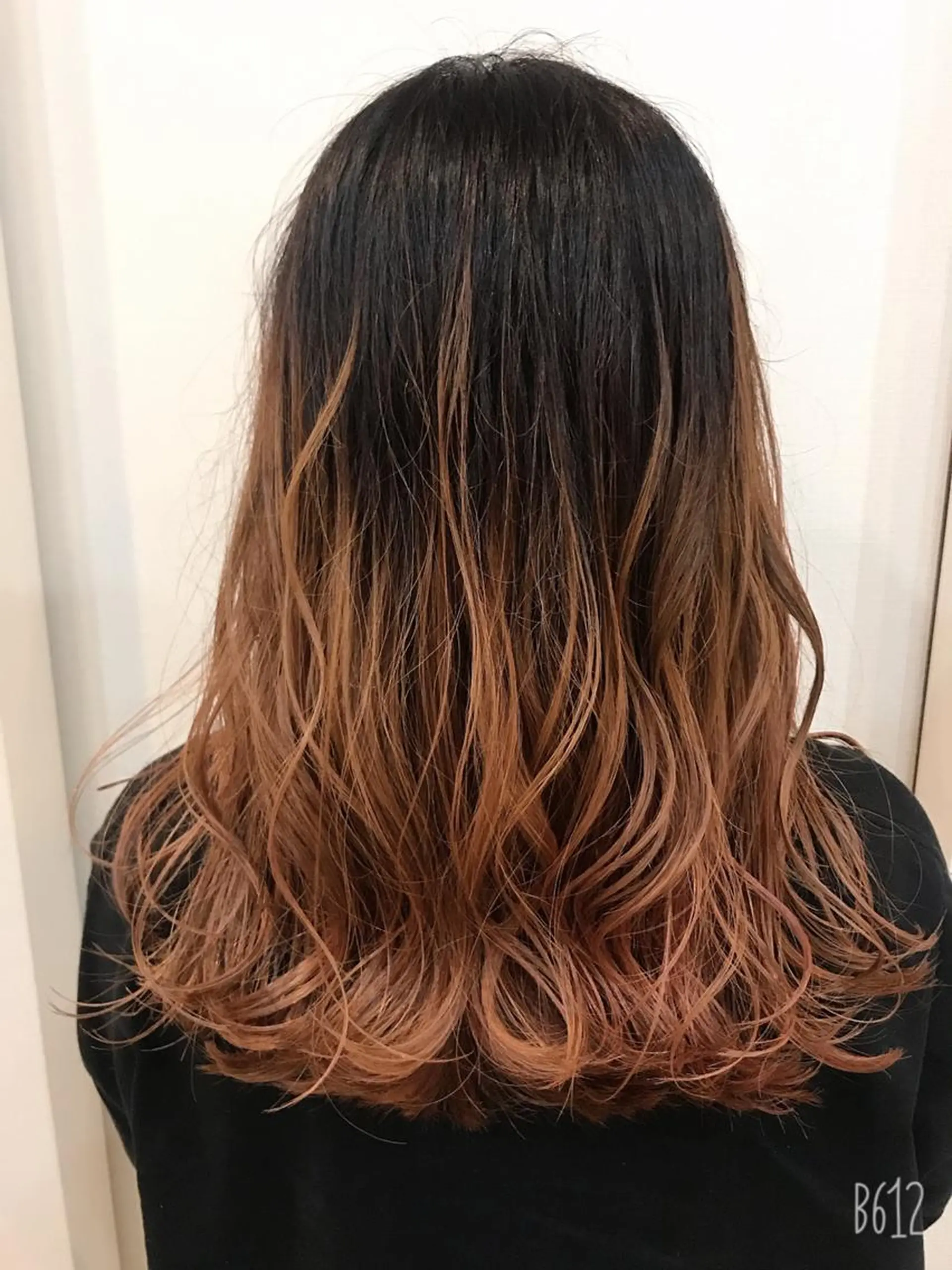 ロング カラー バレイヤージュ レイヤーカット ロング hair works raptureのヘアスタイル