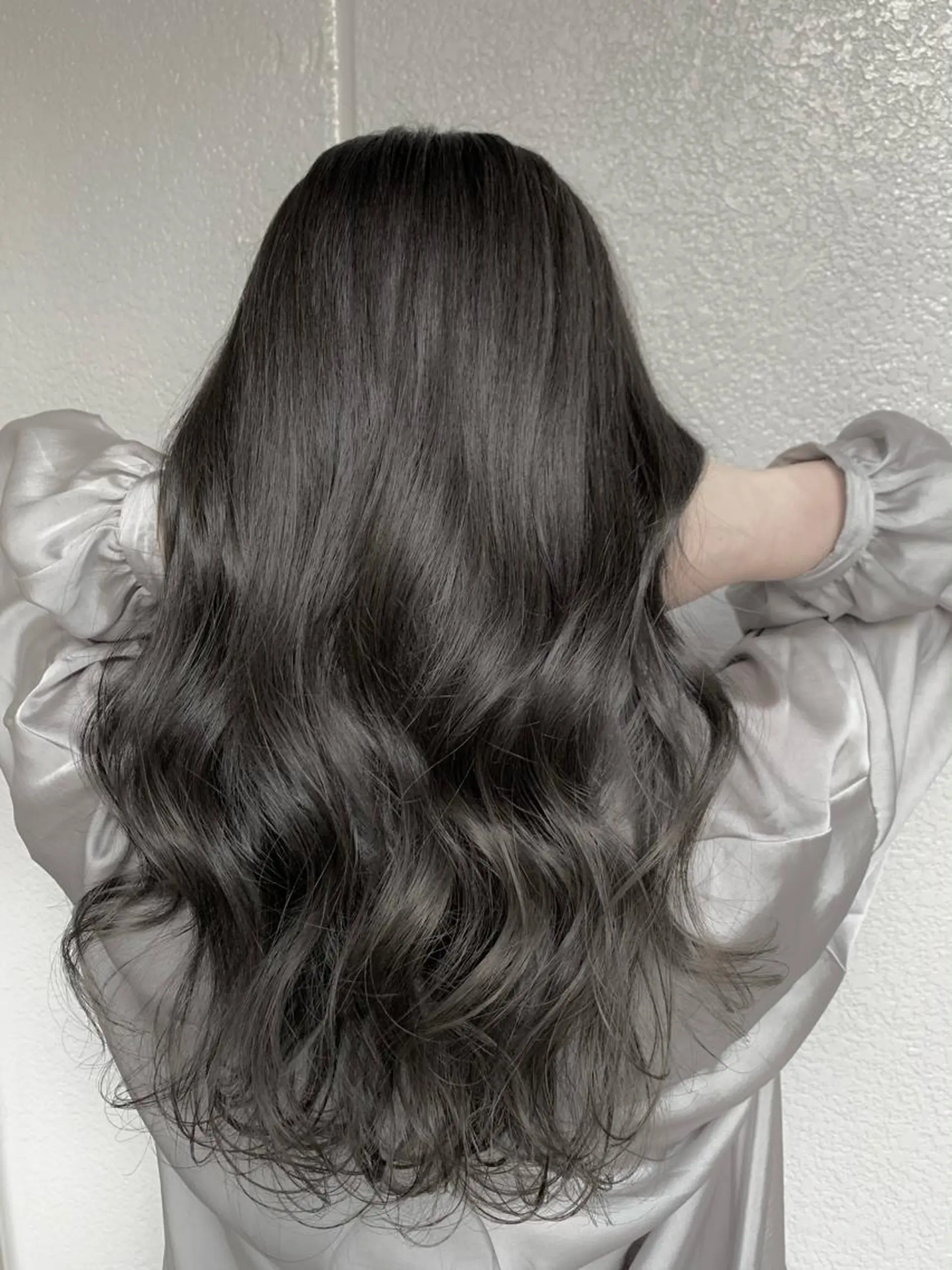 ロング カラー ブリーチ 透明感カラー エドルカラー イルミナカラー ブリーチなしカラー カット ヘアカラー トリートメント eyl〜エイル〜所属・💎赤み消しカラー 特化型デザイナー💎のヘアスタイル