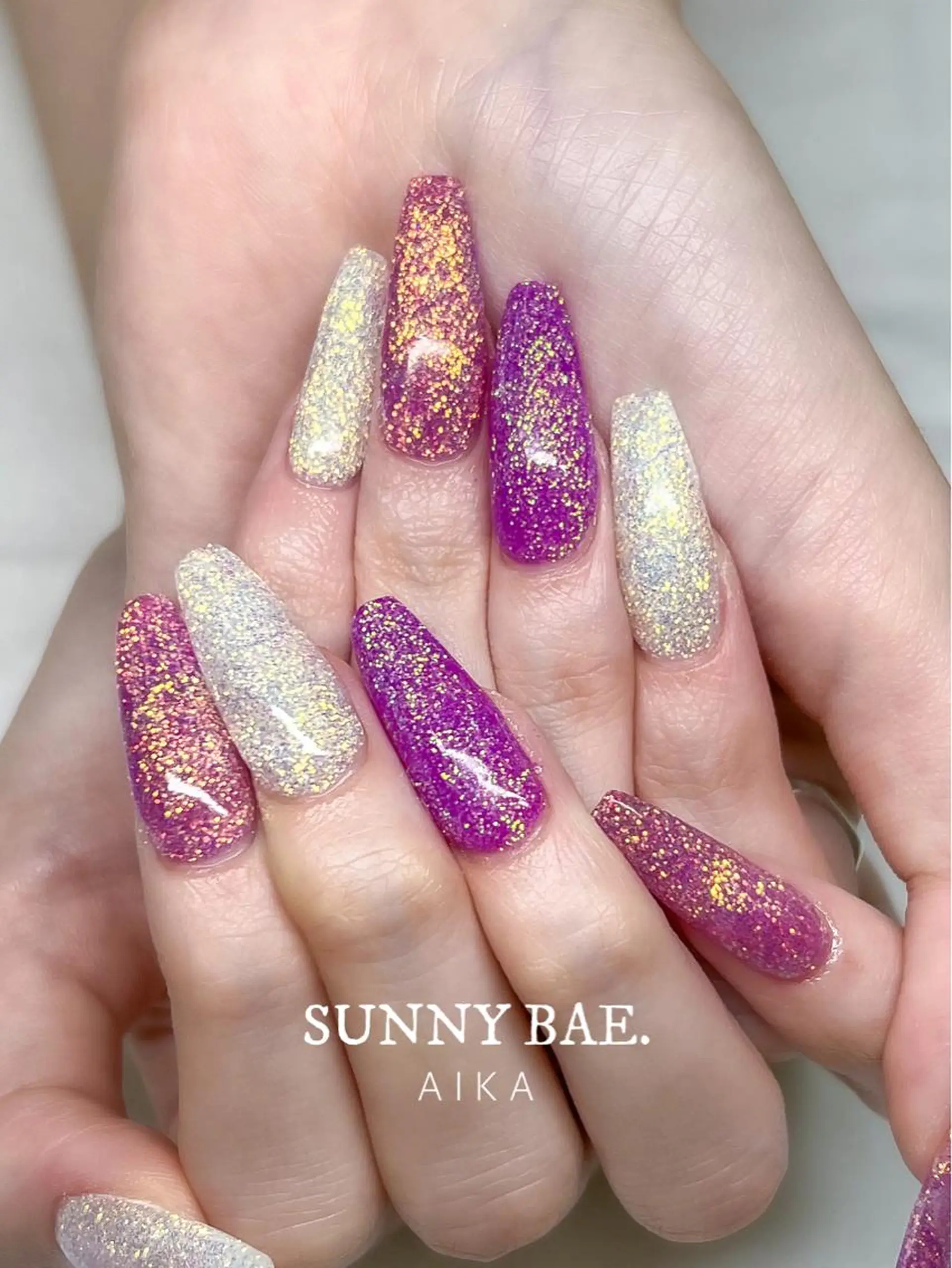 ロング ネイル ロング アートネイル キラキラネイル ロングネイル スカルプネイル SUNNY BAE.所属・Made By AIKAのネイルデザイン