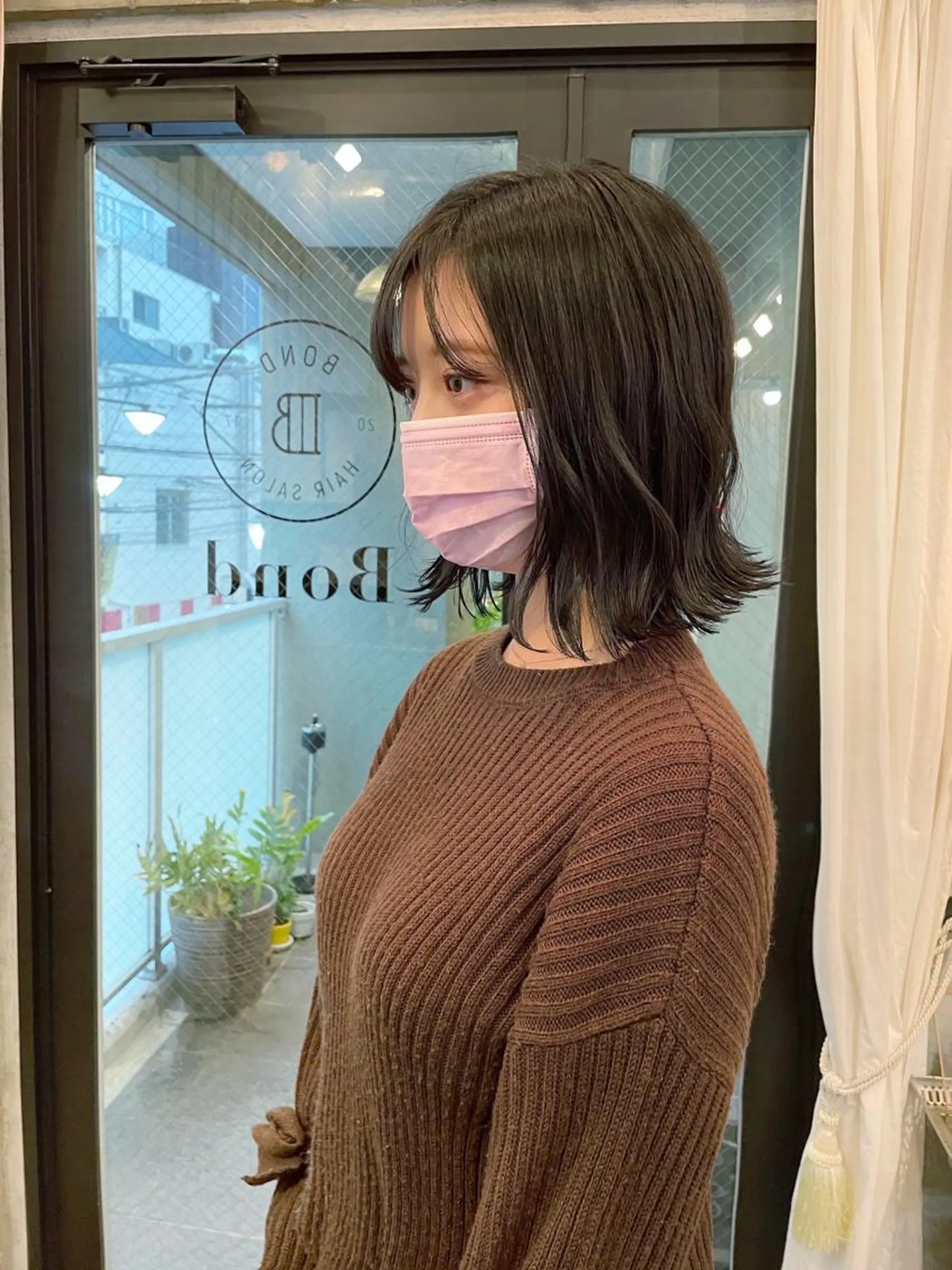 ミディアム カラー アッシュ カット ヘアカラー トリートメント HIROKI ” stylistのヘアスタイル