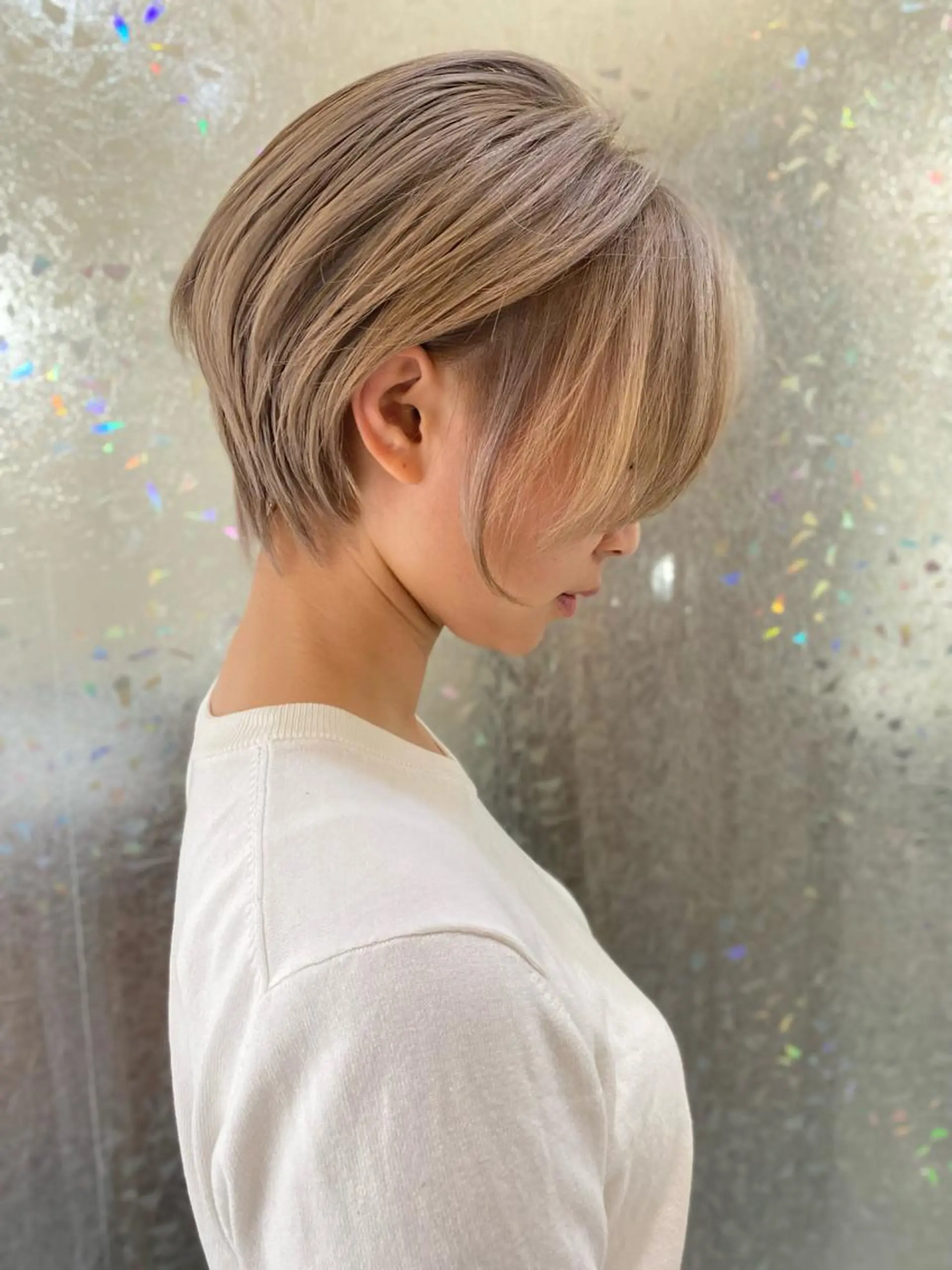 ショート カラー 明るい白髪染め専門店兵庫駅前店所属・山口 一馬のヘアスタイル