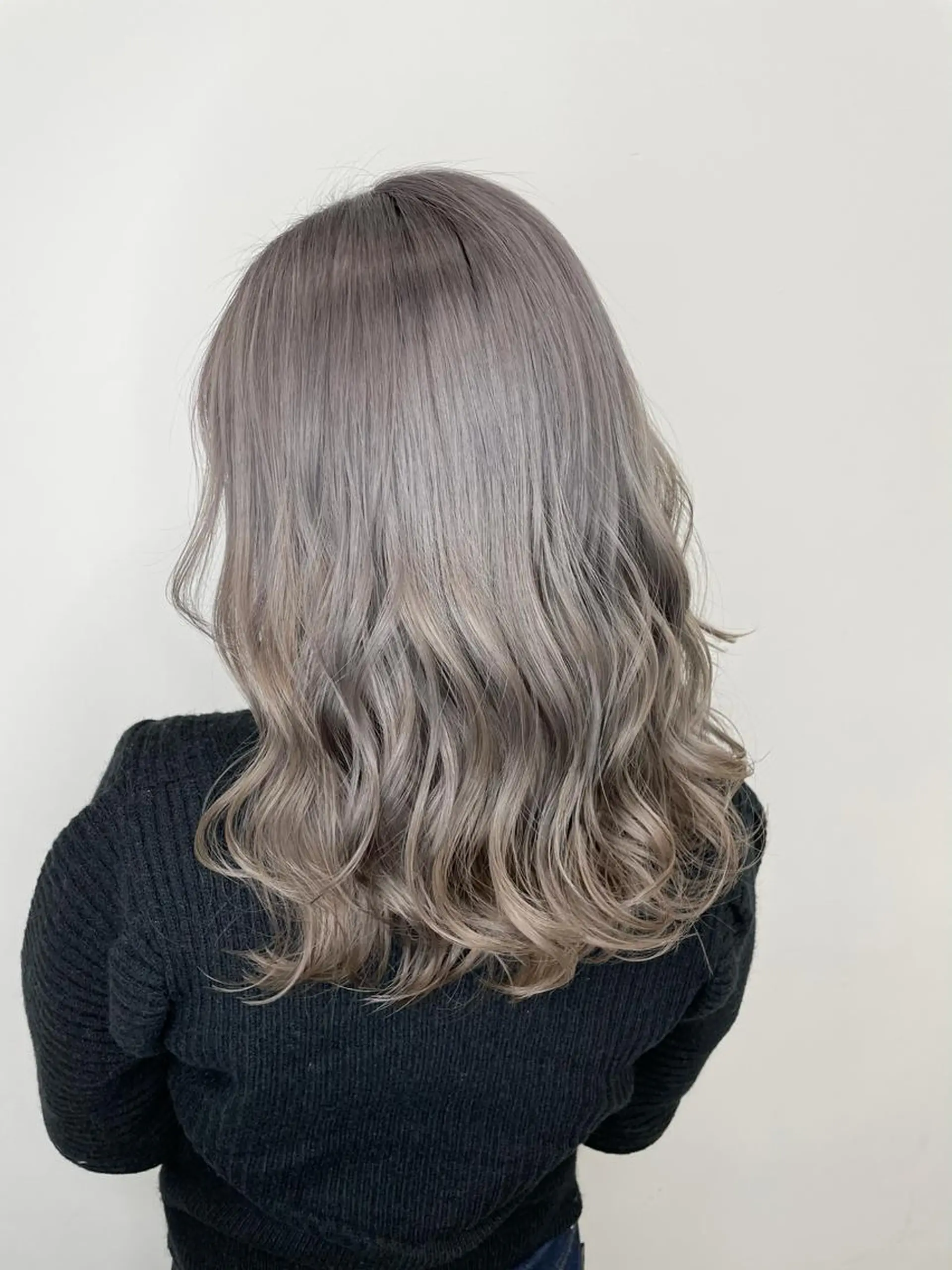 ミディアム LINOET  nagoya所属・手島 カミラのヘアスタイル