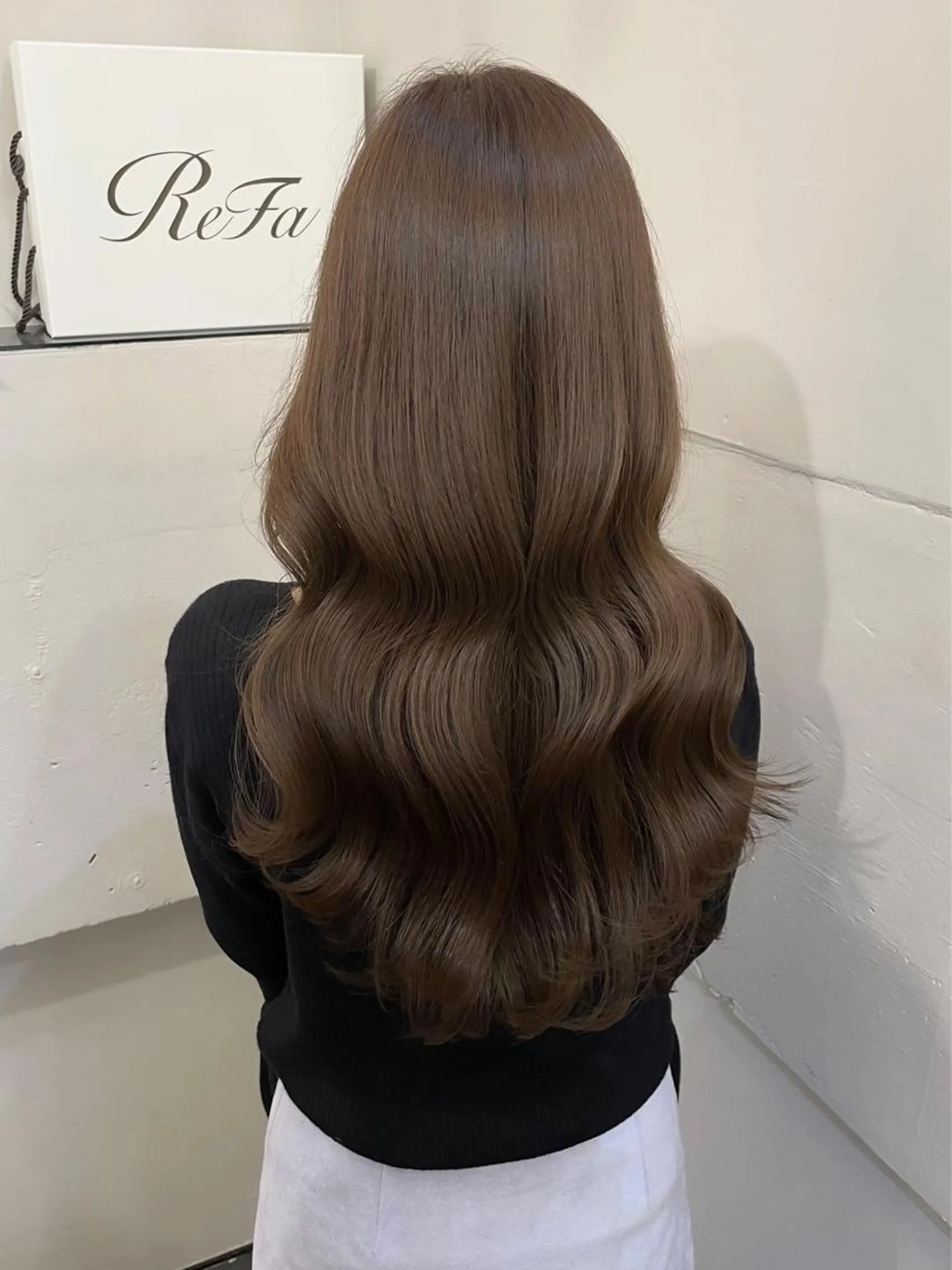 ロング カラー ベージュカラー ミルクティーベージュ くびれヘア エギョモリ 顔まわりレイヤー カット ヘアカラー トリートメント 横浜/レイヤーカット /韓国ヘア/佐藤記正のヘアスタイル