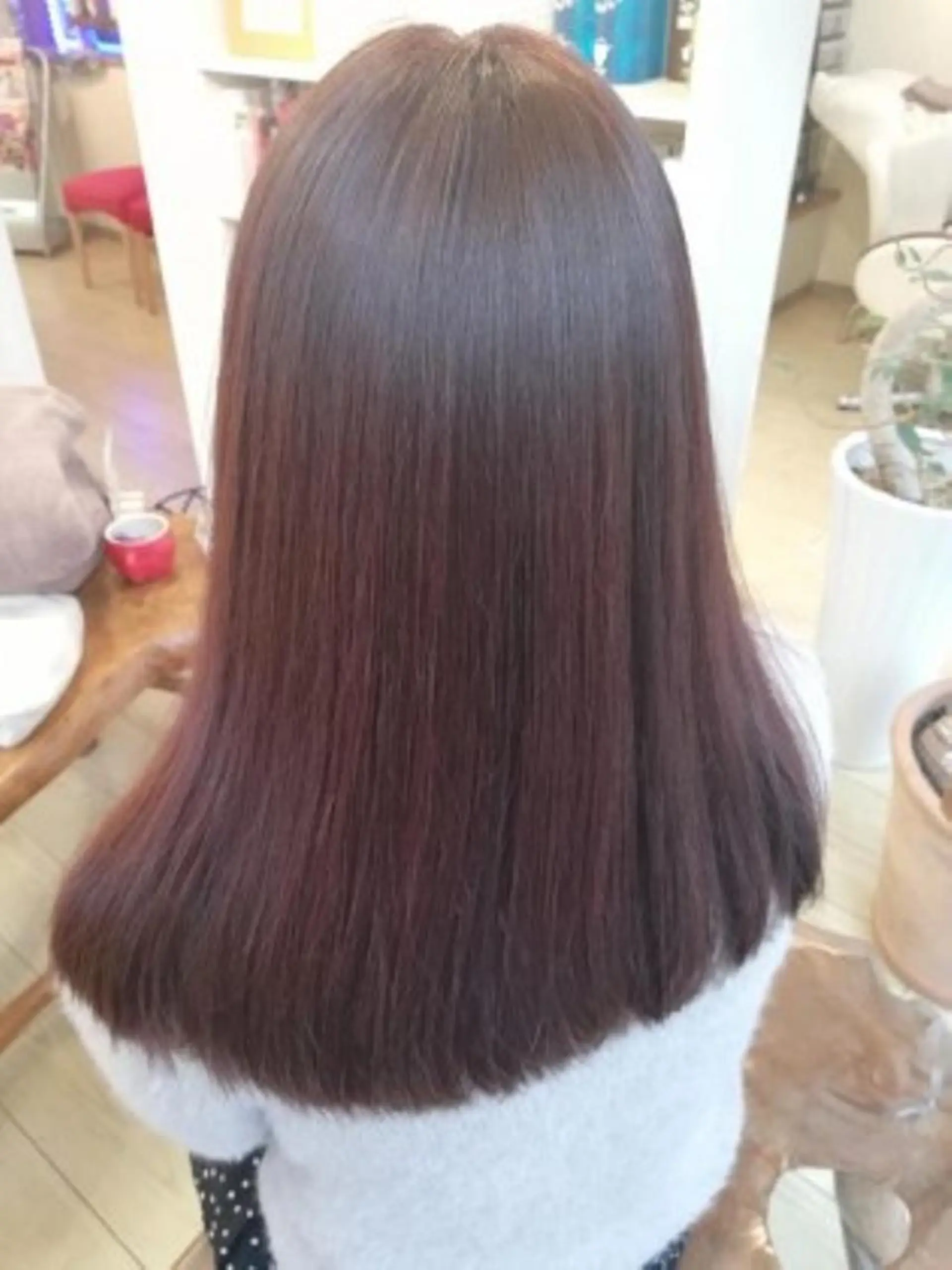 ロング 野田 茉希のヘアスタイル