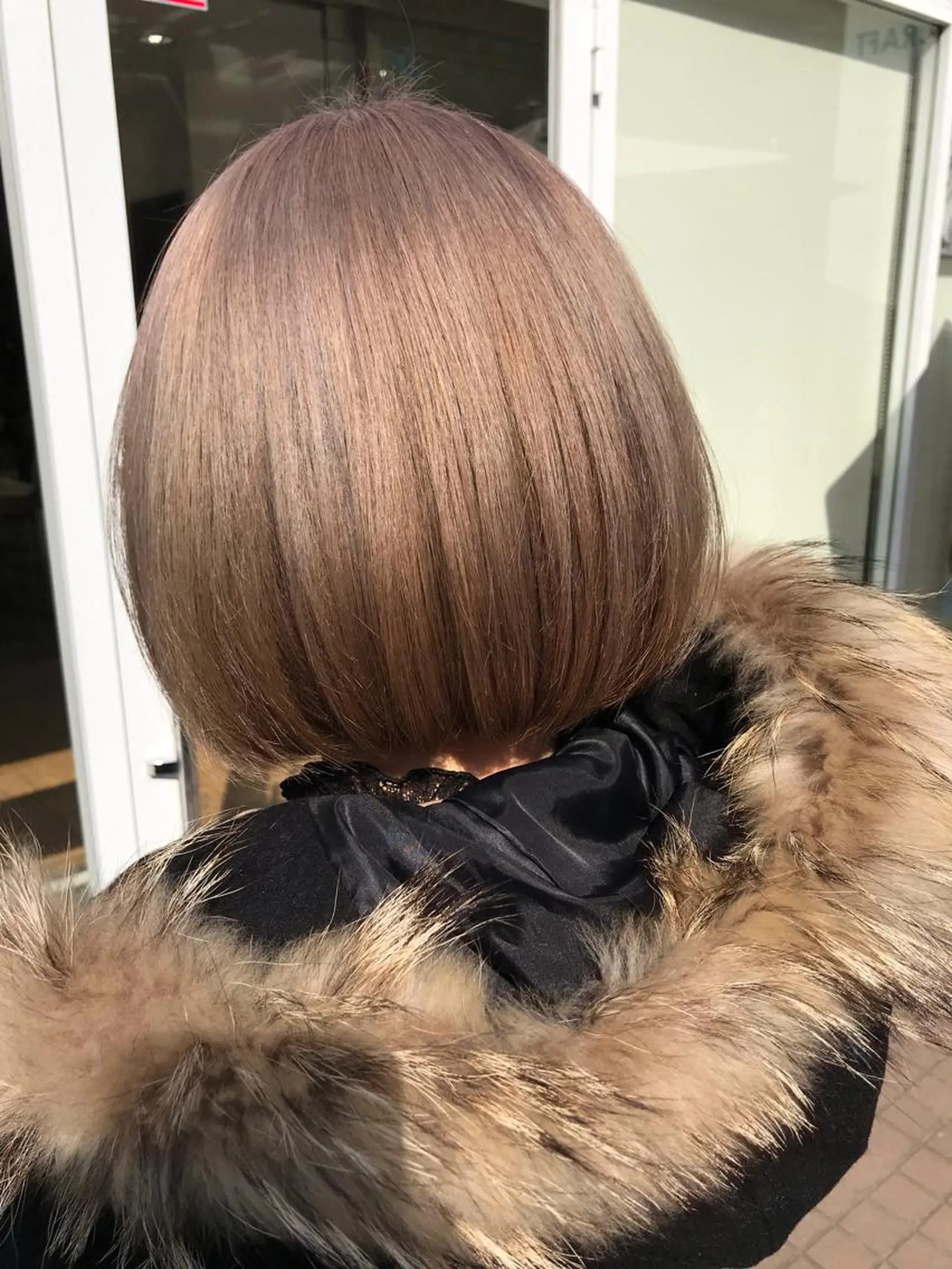 ショート カラー ベージュカラー ブリーチ ペールベージュ 髪質改善×METEO 店長 貞松直也のヘアスタイル