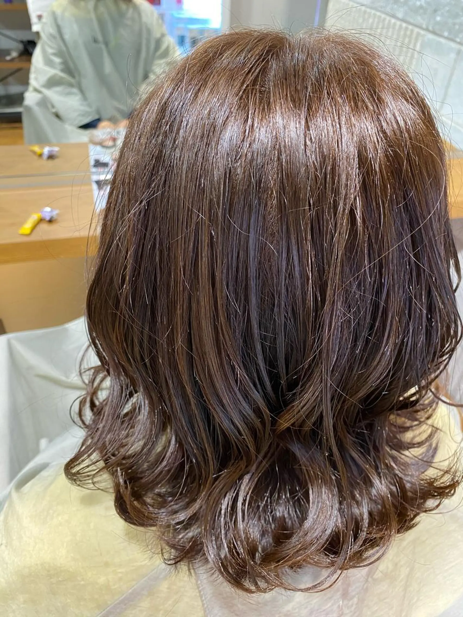 ミディアム カラー ヘアアレンジ ブラウンカラー 外ハネヘア 久米 治仁のヘアスタイル