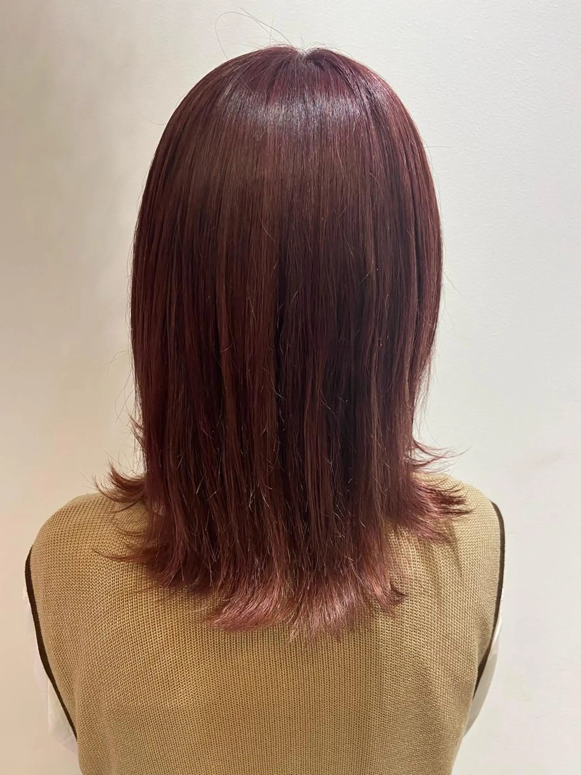 ミディアム カラー ヘアカラー トリートメント 🐺ウルフ/レイヤー 似合わせ‎🤍沙羅のヘアスタイル