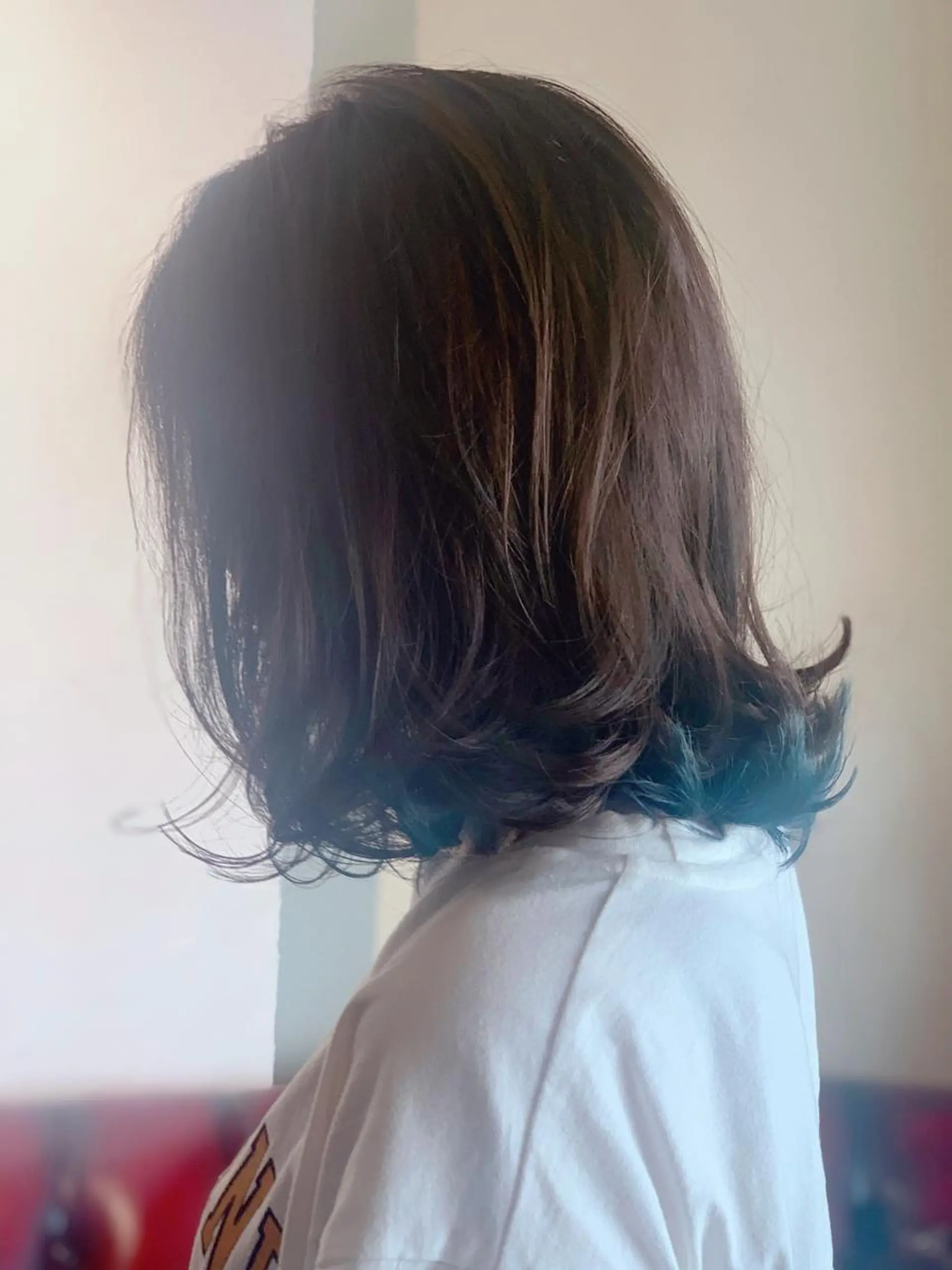 ミディアム カラー ヤノ ナオミのヘアスタイル