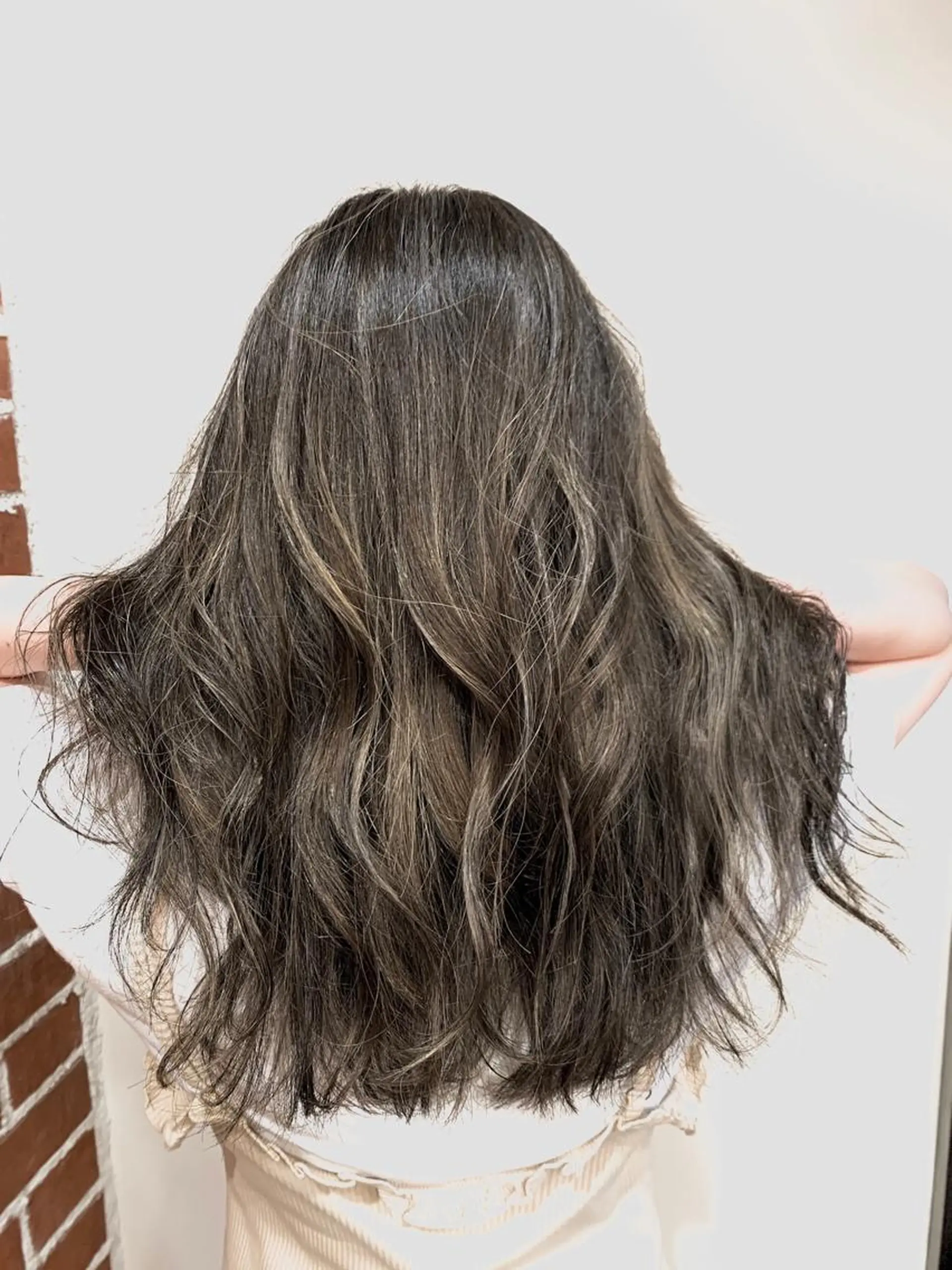 セミロング カラー 岡崎勇人/レイヤー/ 韓国/ケラチンTRのヘアスタイル