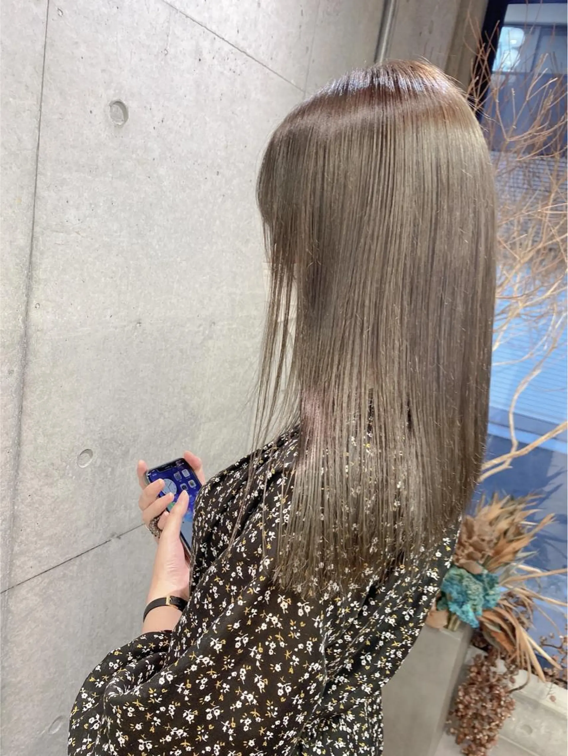 セミロング カラー ベージュカラー オリーブベージュ ヘアカラー トリートメント kaho🧸 / 大人styleのヘアスタイル