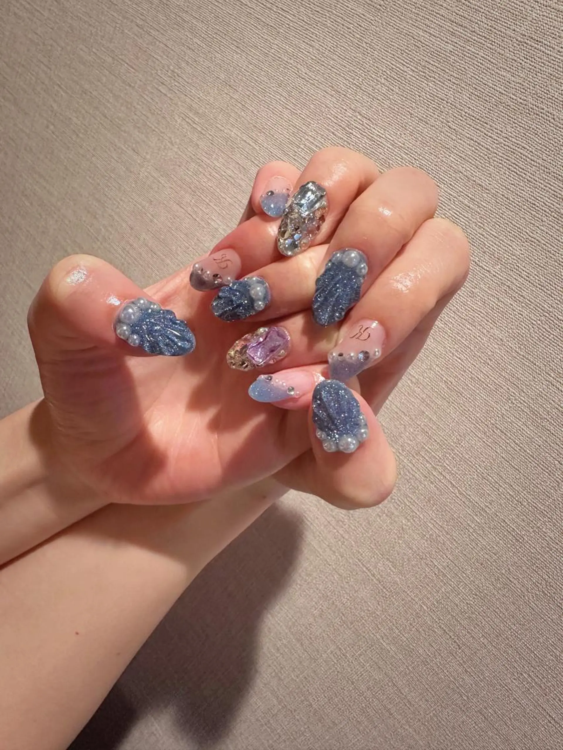 ネイル ハンドネイル 👍thumbs up nail👍のネイルデザイン