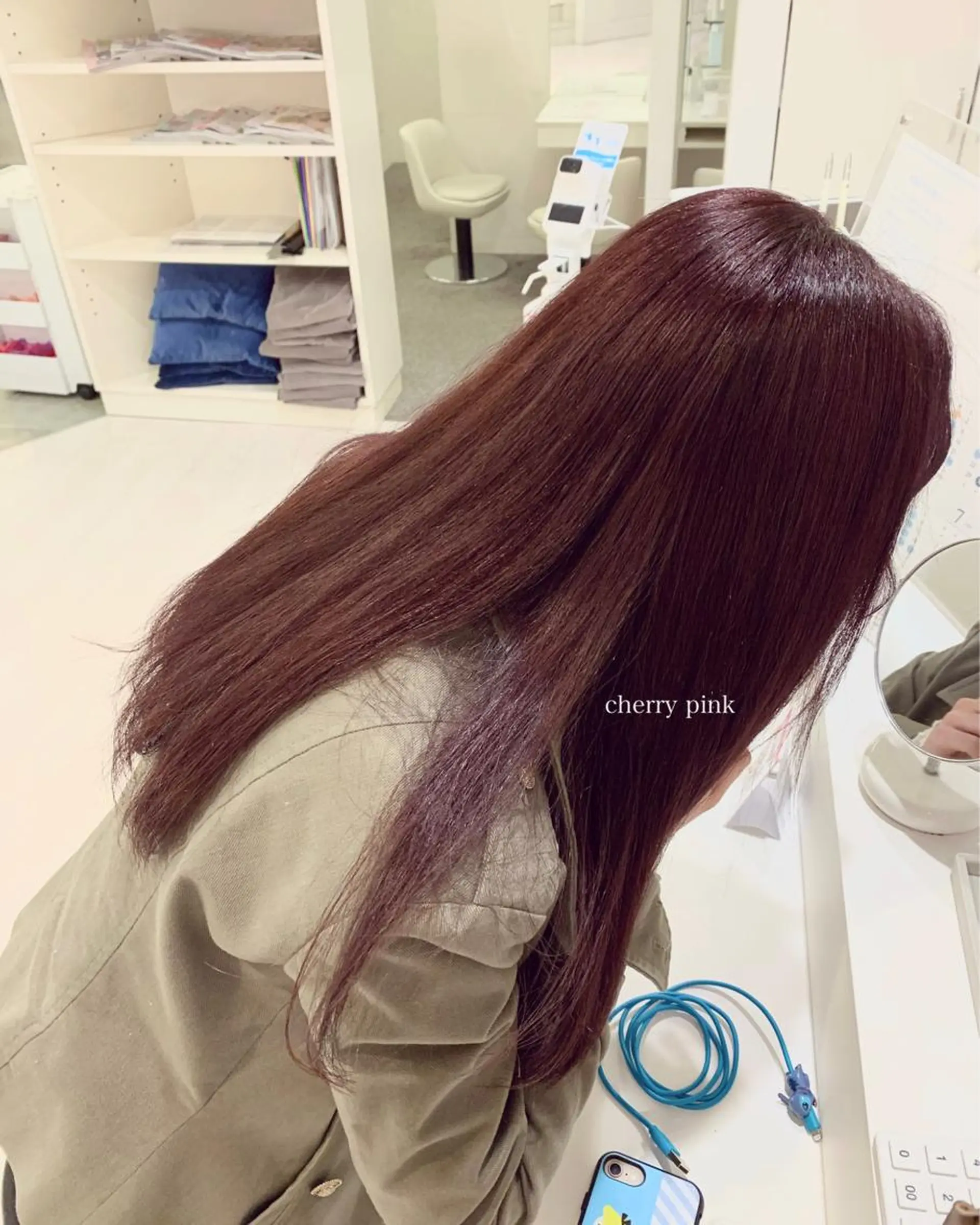 セミロング カラー Parve  Mix /板野妃莉のヘアスタイル