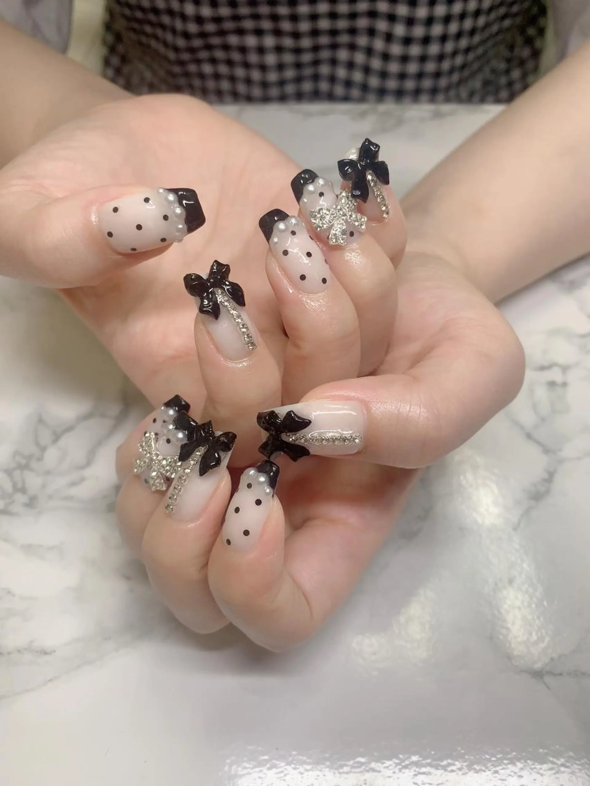 ネイル はな💎ネイル ワンホン、長さ出しのネイルデザイン