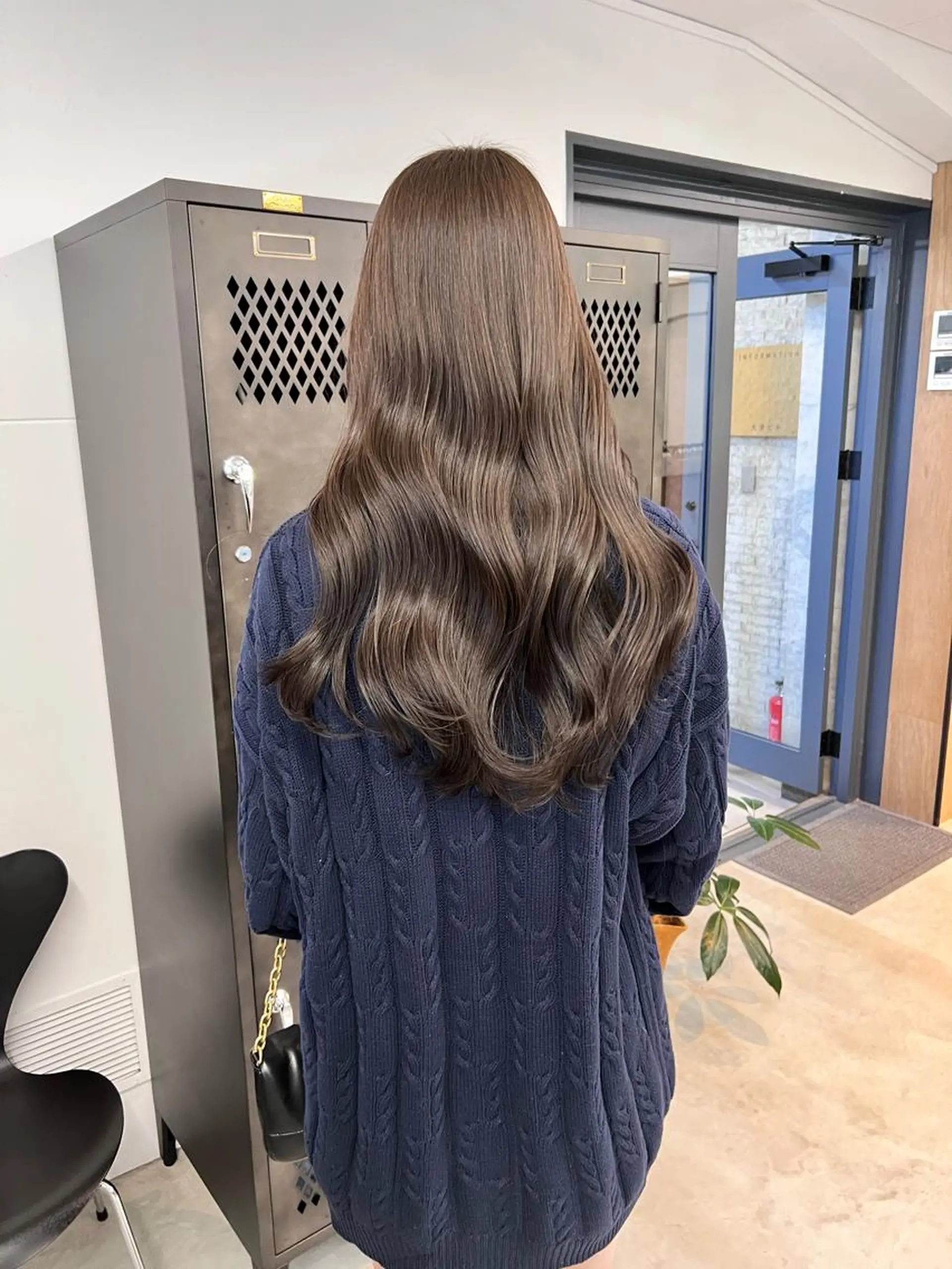 ロング カラー ヘアカラー トリートメント 樫原裕二 /柔らかいカラーのヘアスタイル