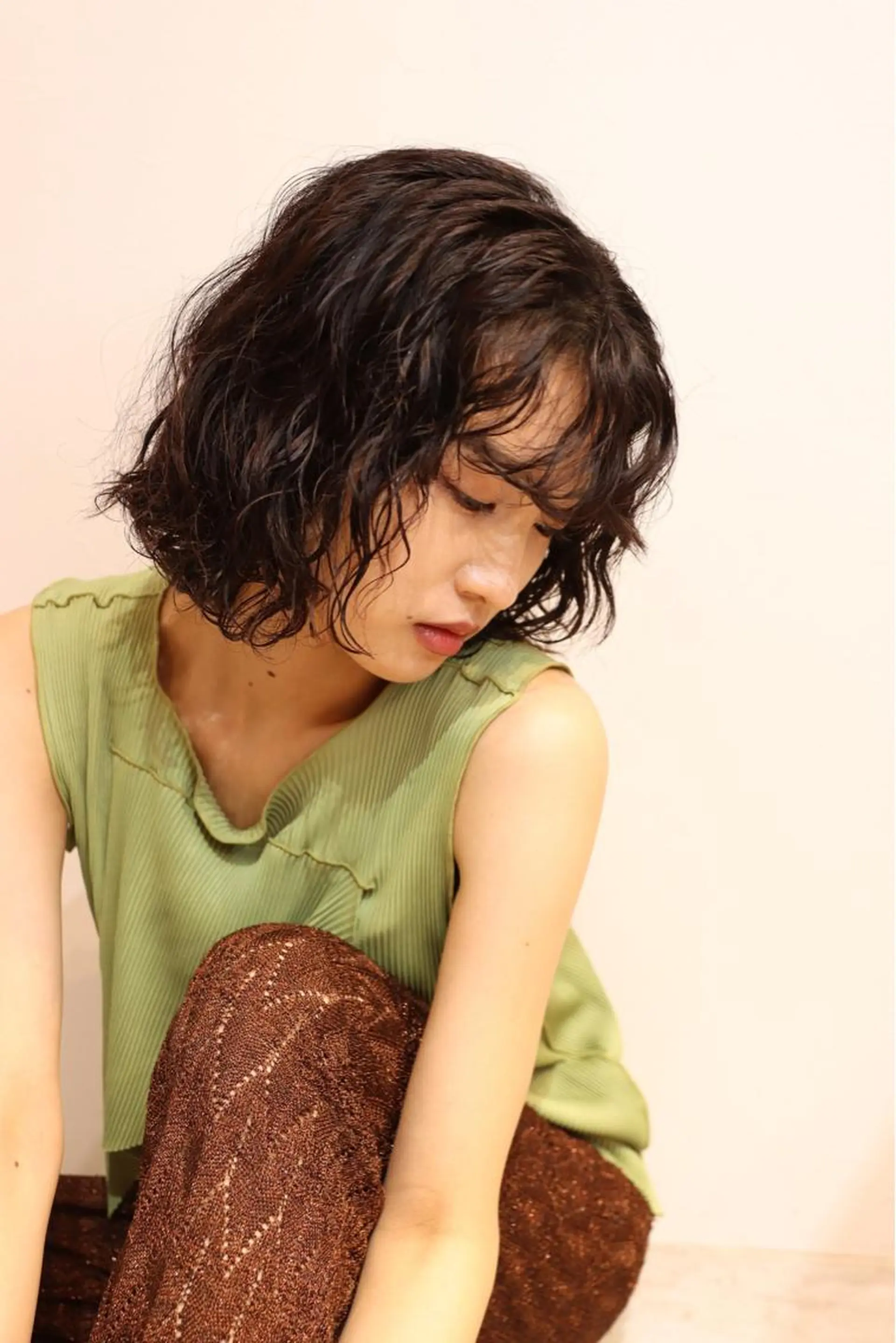 セミロング パーマ 🌷韓国顔周りカット ×艶カラーaki🌷のヘアスタイル