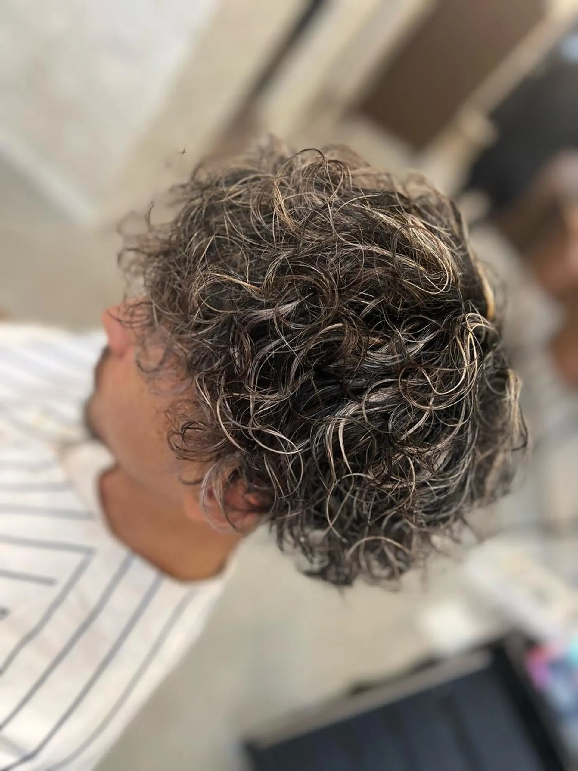 ミディアム カラー パーマ ミディアムパーマ ハイライトカラー ハイライト カット ヘアカラー Style Tのヘアスタイル