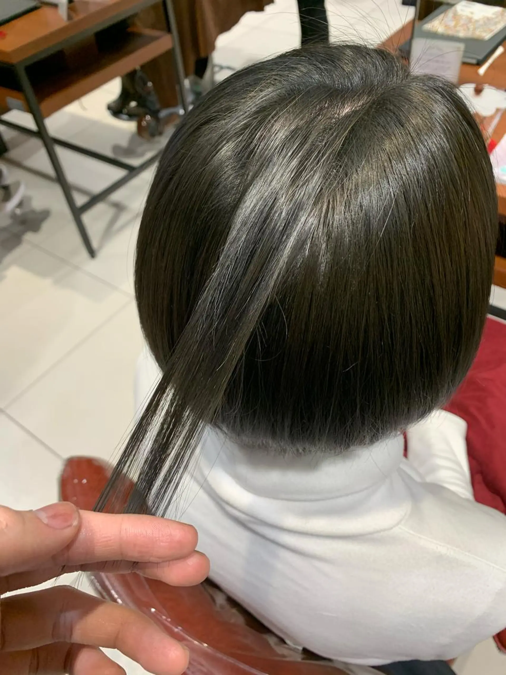 ショート カラー アッシュ オリーブアッシュ Produce with SALON VILLAGE所属・メッシュパーマ職人/ 窪田 優也/ツイスパのヘアスタイル