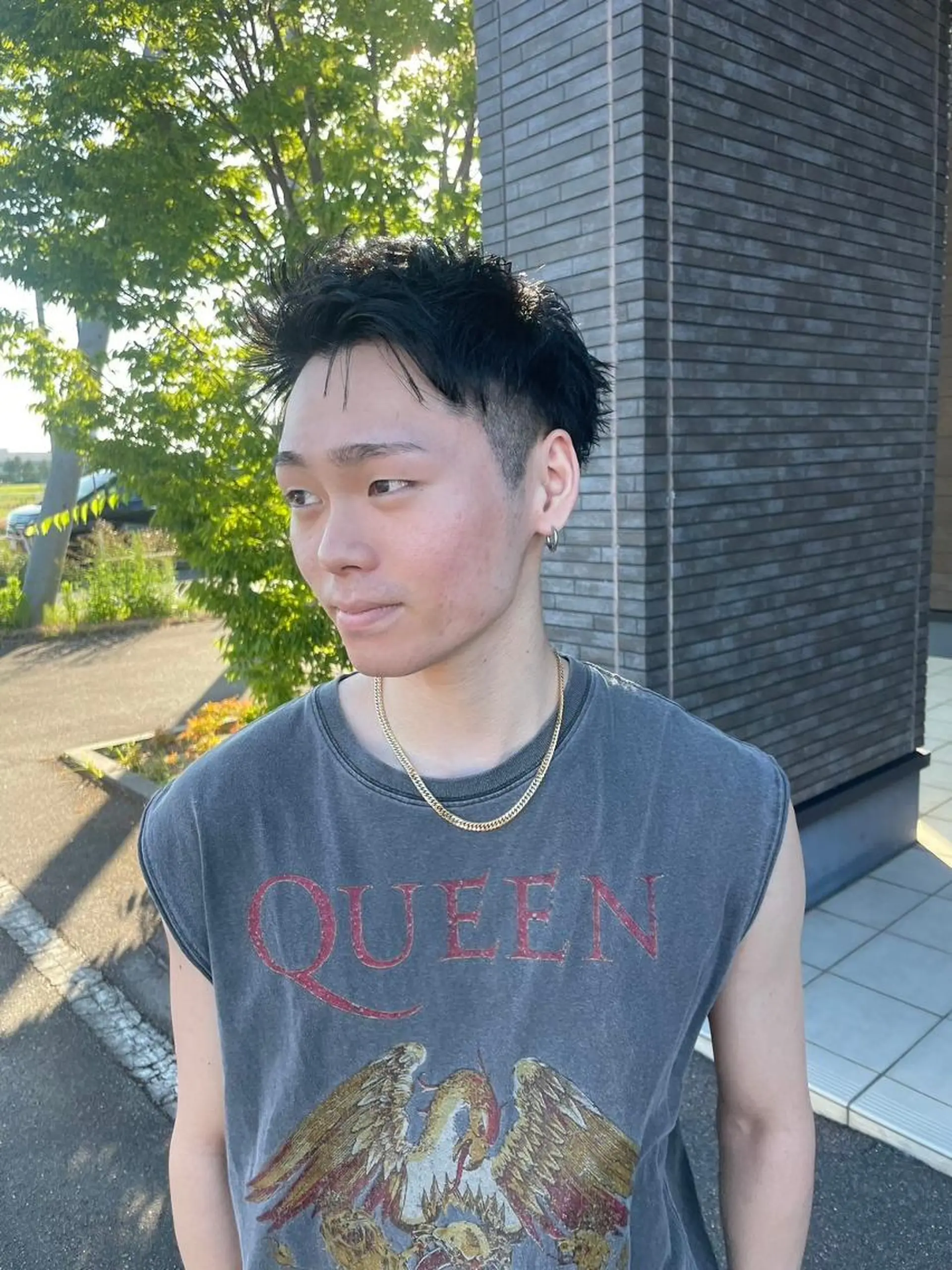 メンズ ミディアム シャドールーツ earth　深川愛実のヘアスタイル