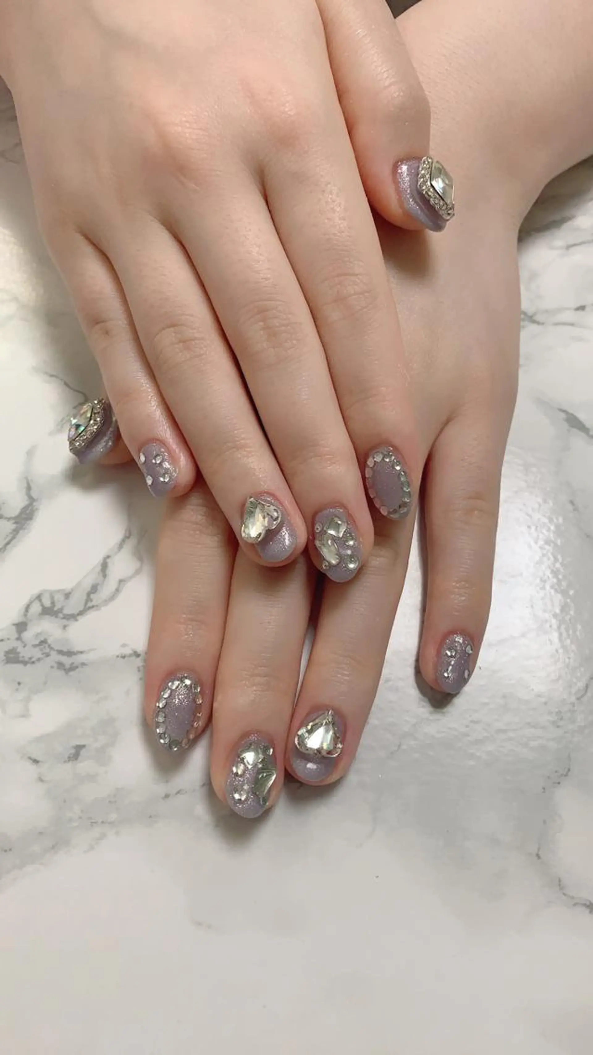 ネイル はな💎ネイル ワンホン、長さ出しのネイルデザイン