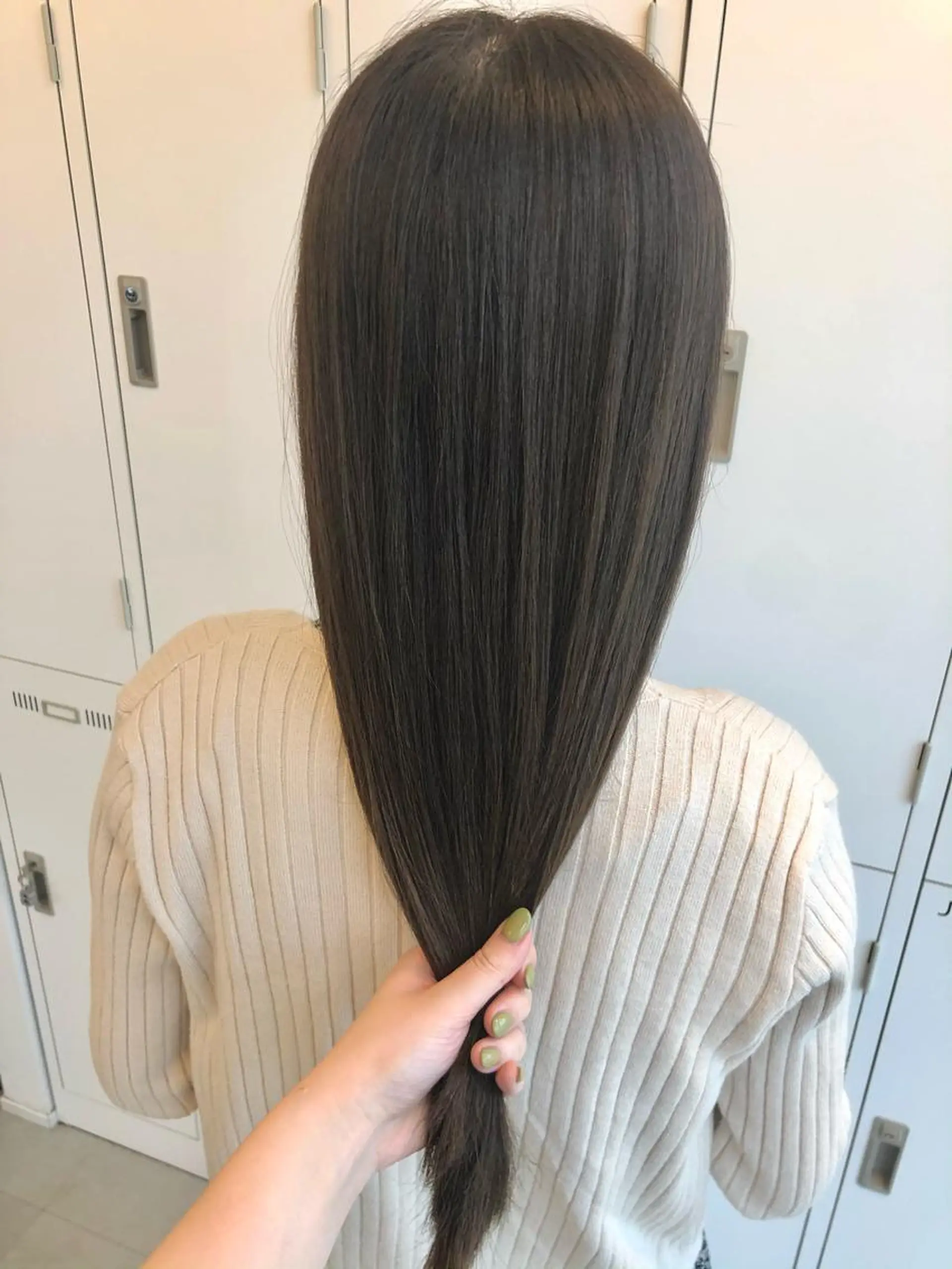 ロング カラー グレージュ Saori / さおりのヘアスタイル