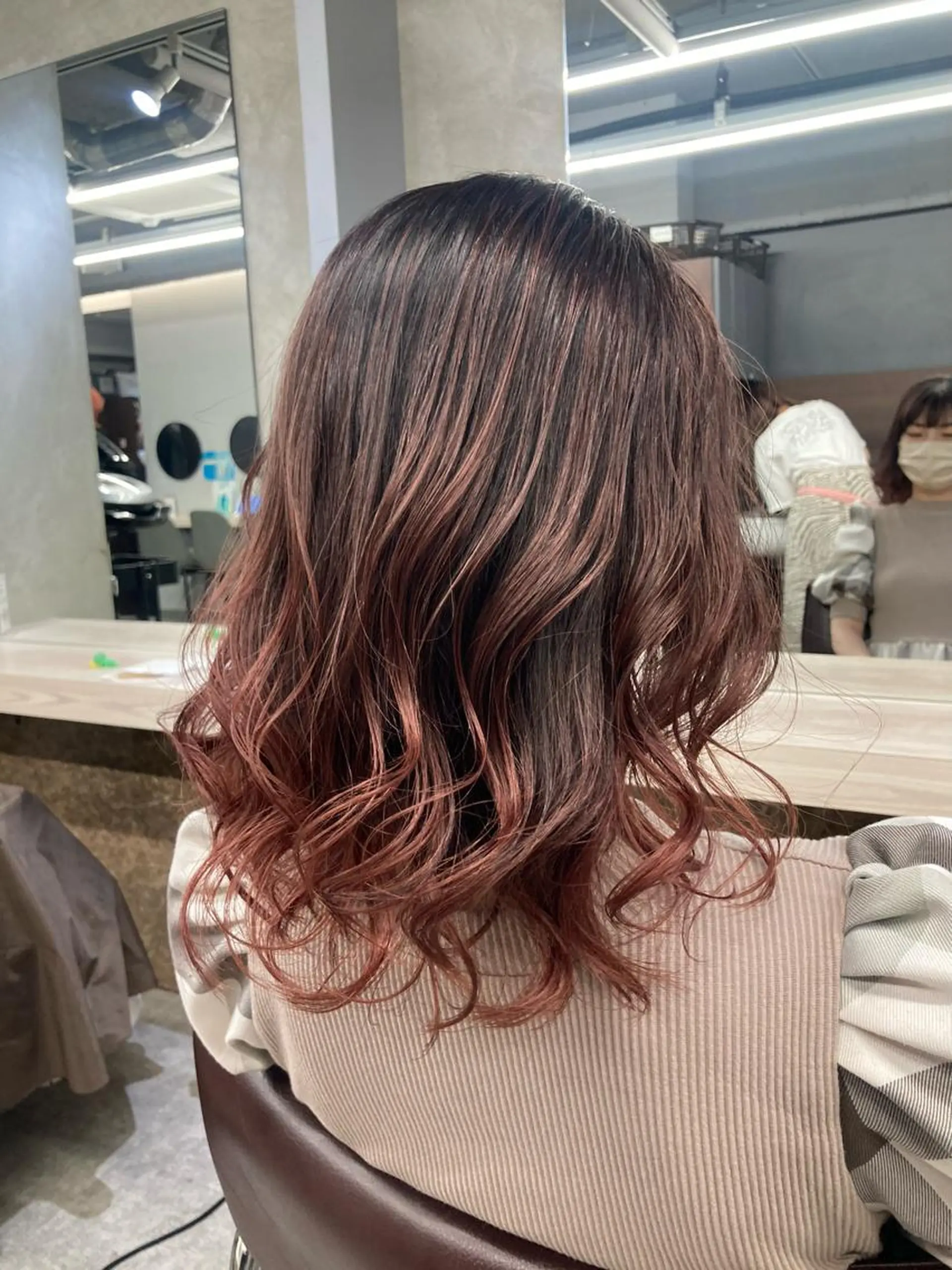 ミディアム カラー ブリーチ ヘアカラー トリートメント ブリーチ&似合せボブ 田中寛十のヘアスタイル