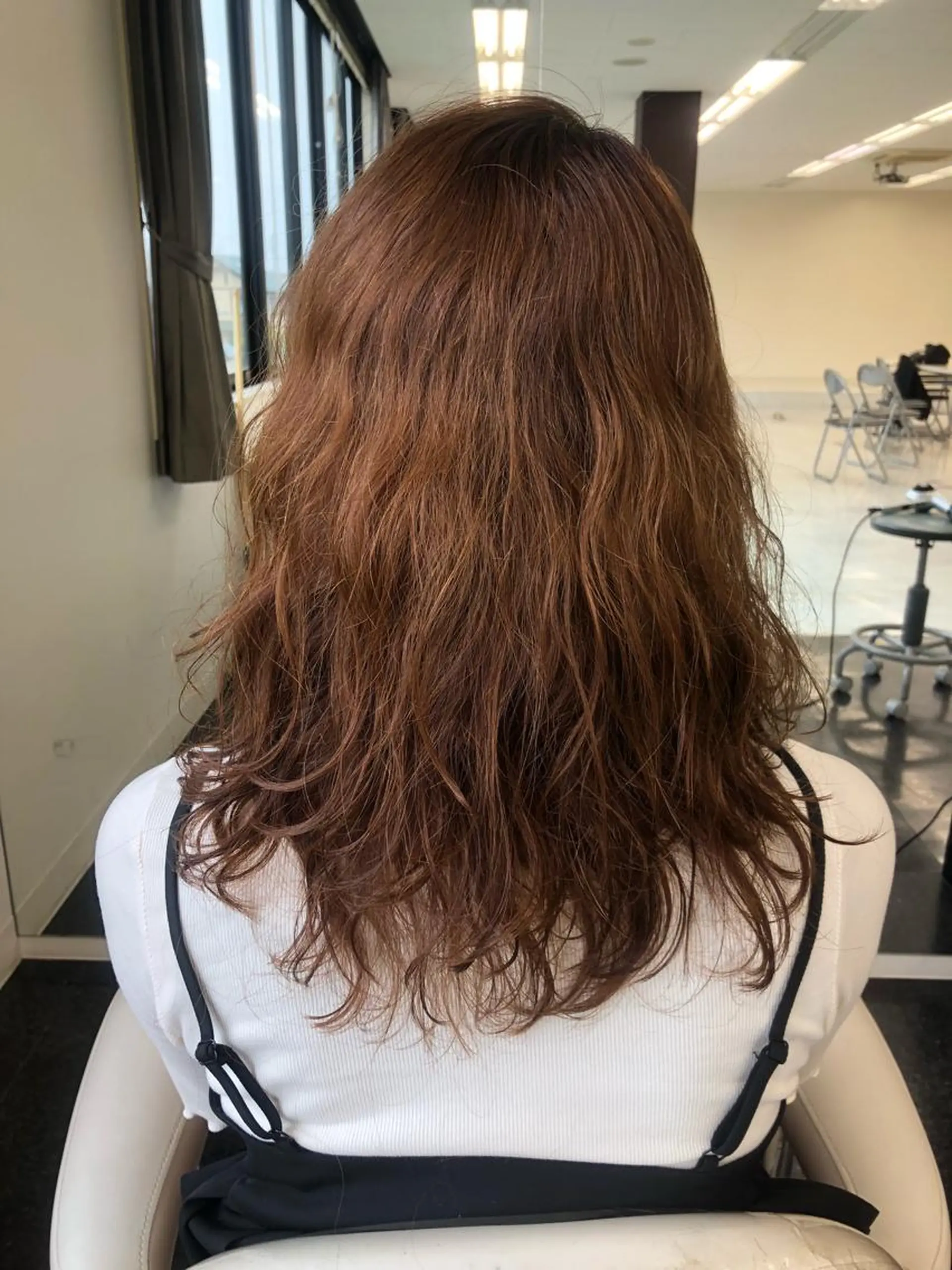 セミロング パーマ 芝田  望優のヘアスタイル