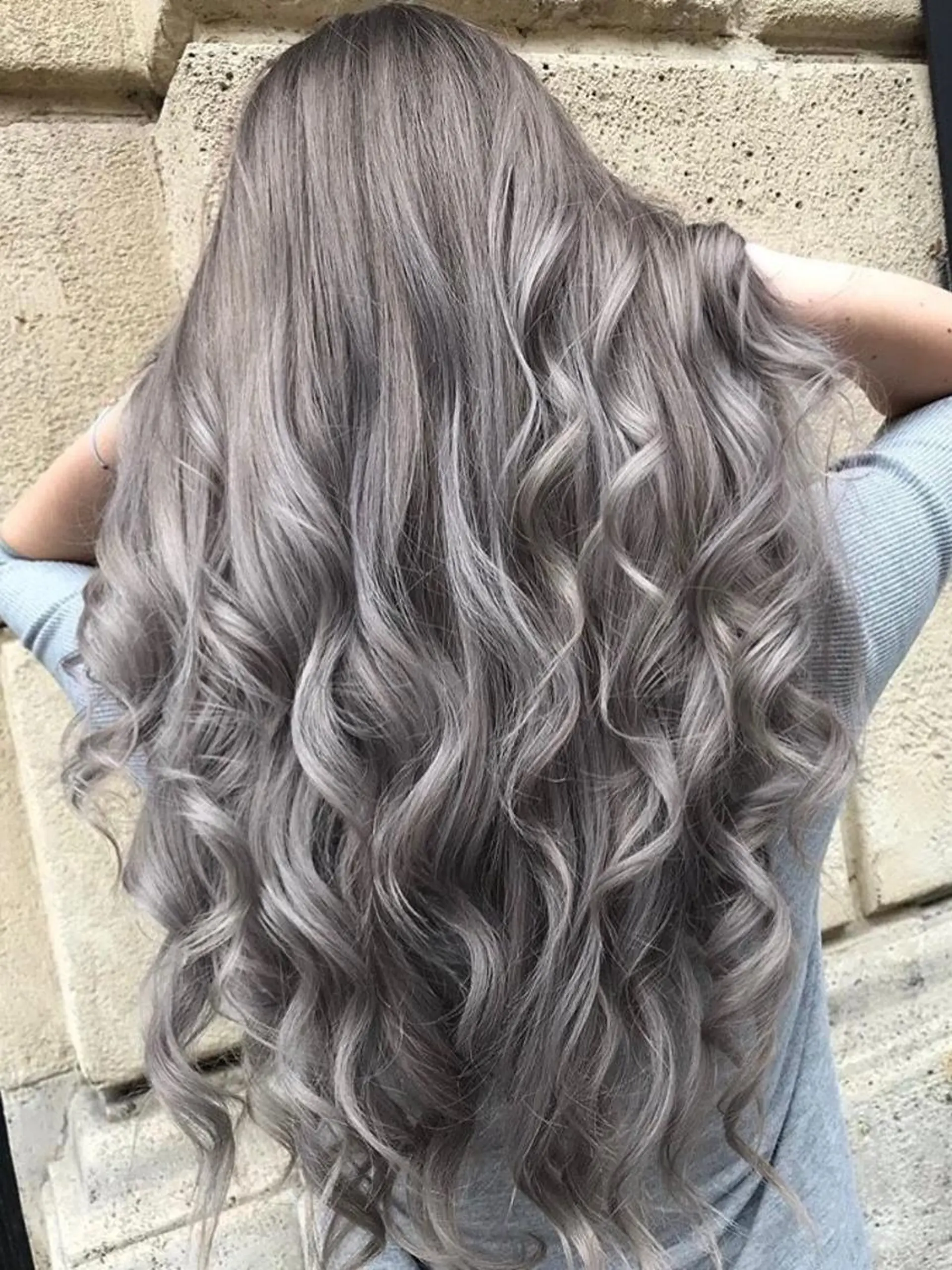 ロング カラー パーマ ヘアアレンジ Device ディバイスのヘアスタイル