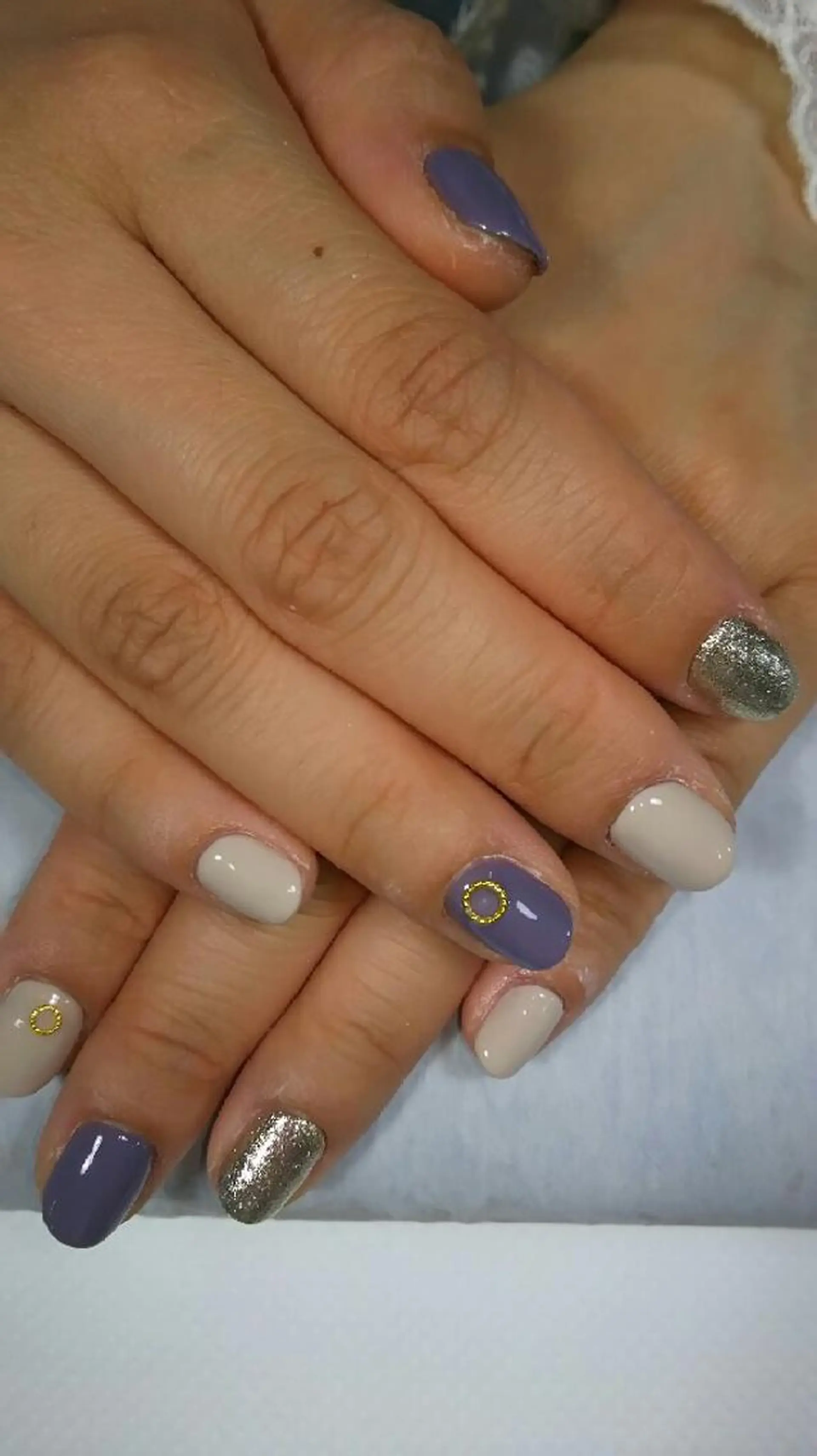 ネイル ゴールド ワンカラーネイル ネイルサロン ショコラのネイルデザイン