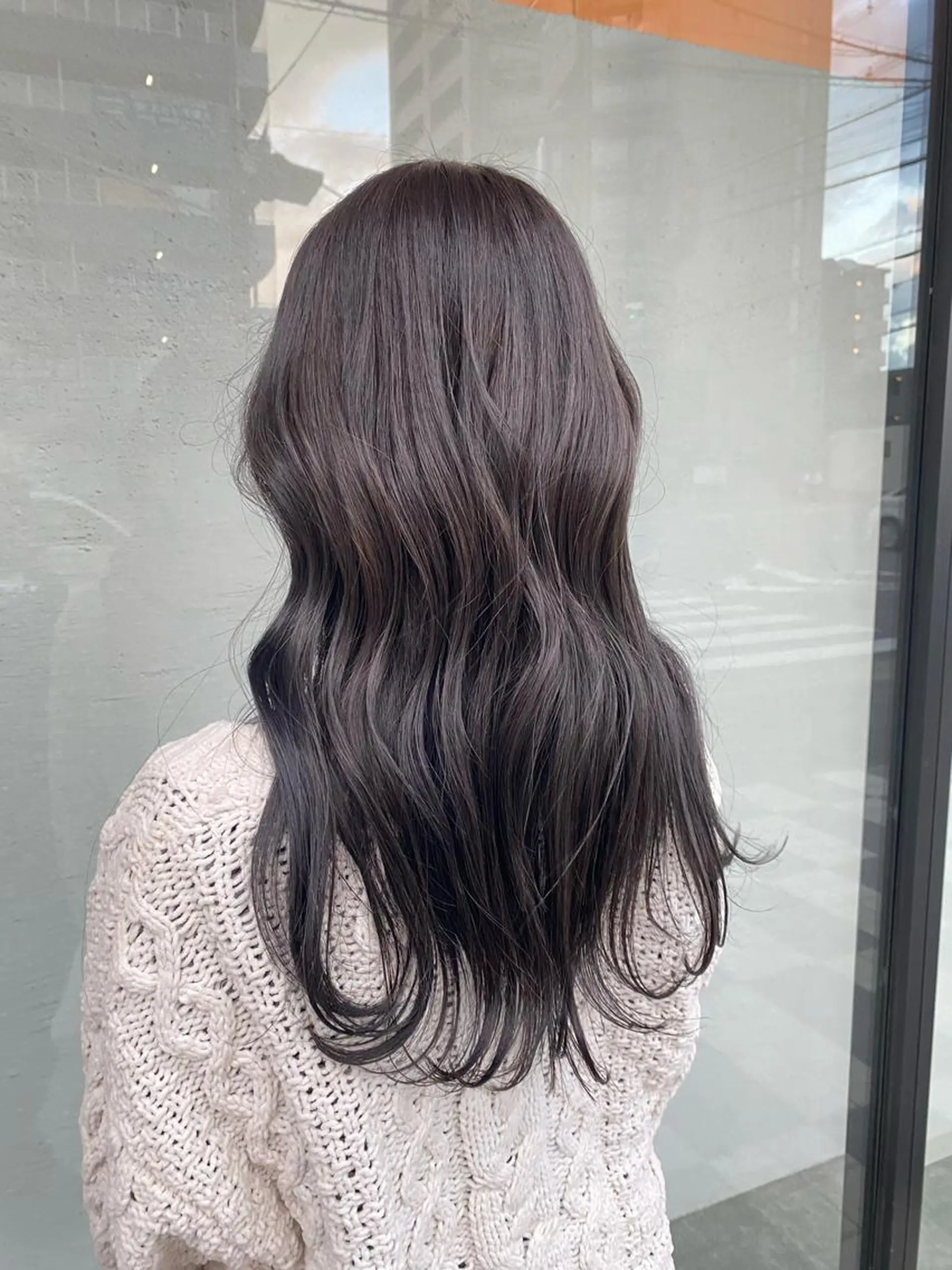 ロング カラー 透明感カラー グレージュ ヘアカラー オスズ 🎀´-のヘアスタイル