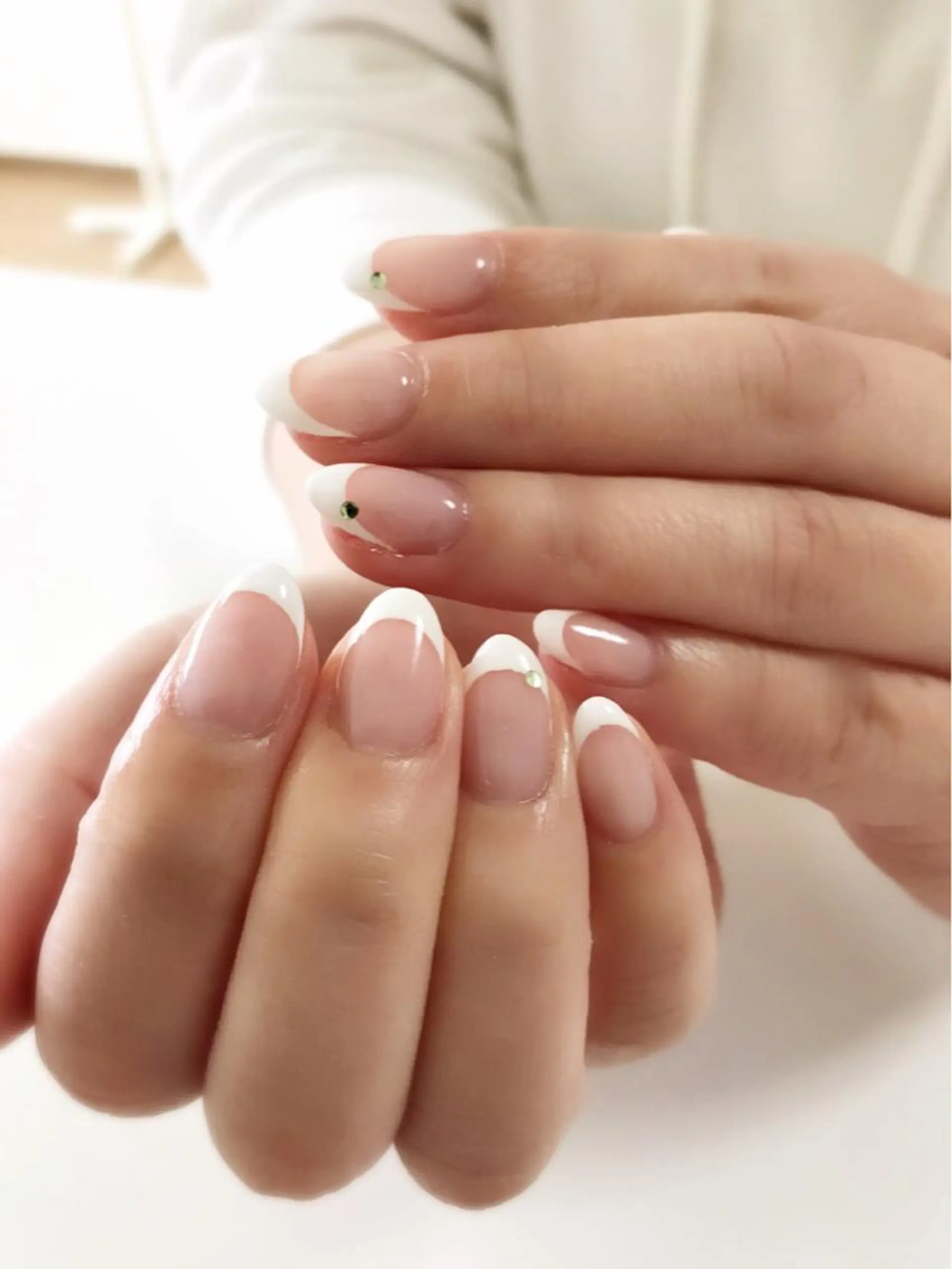 ネイル アートネイル 長さ出し フットネイル グリーン ニュアンスネイル Lily Roseスタッフ一同のマツエク・マツパデザイン