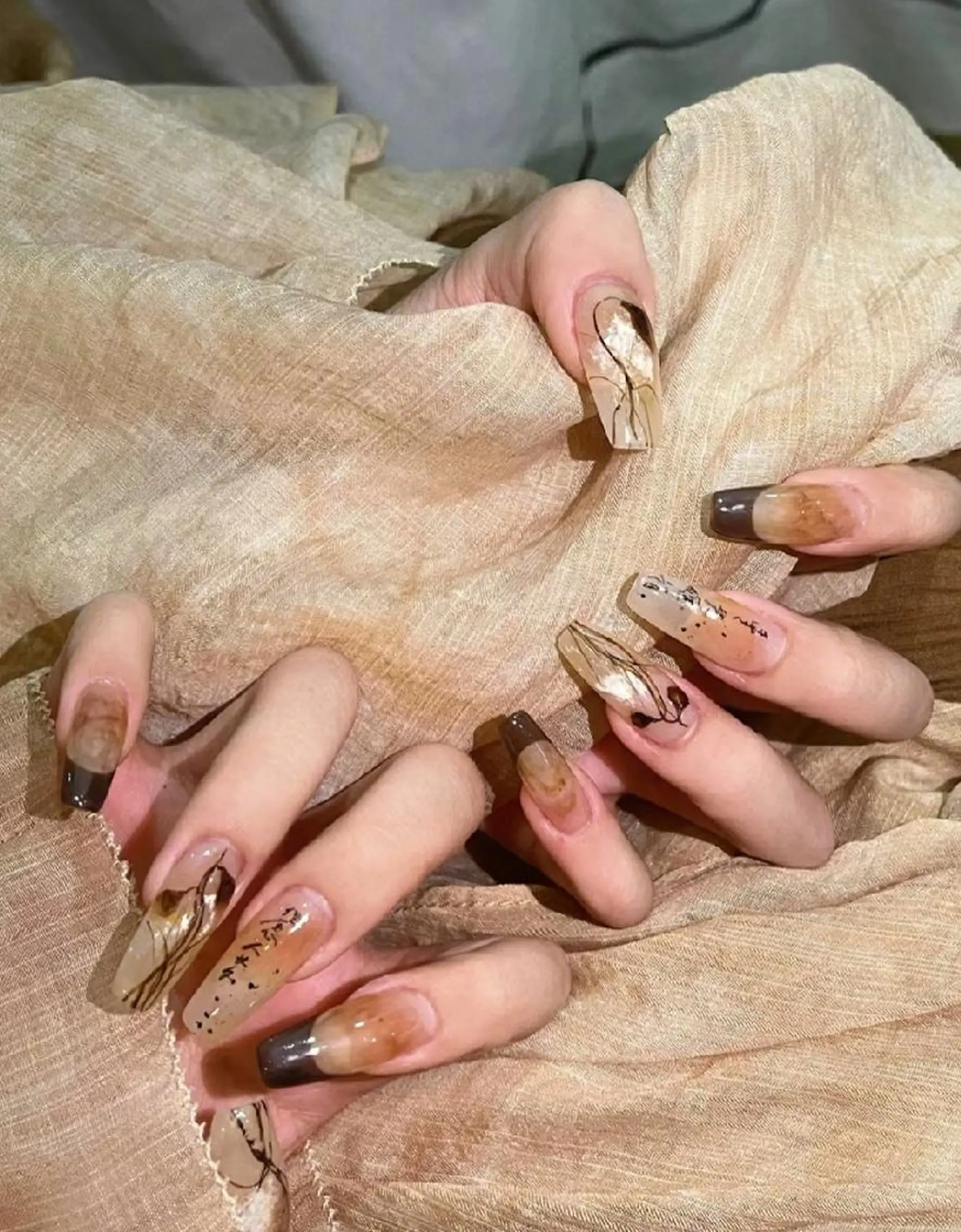 ネイル LUXE NAIL SALONのネイルデザイン