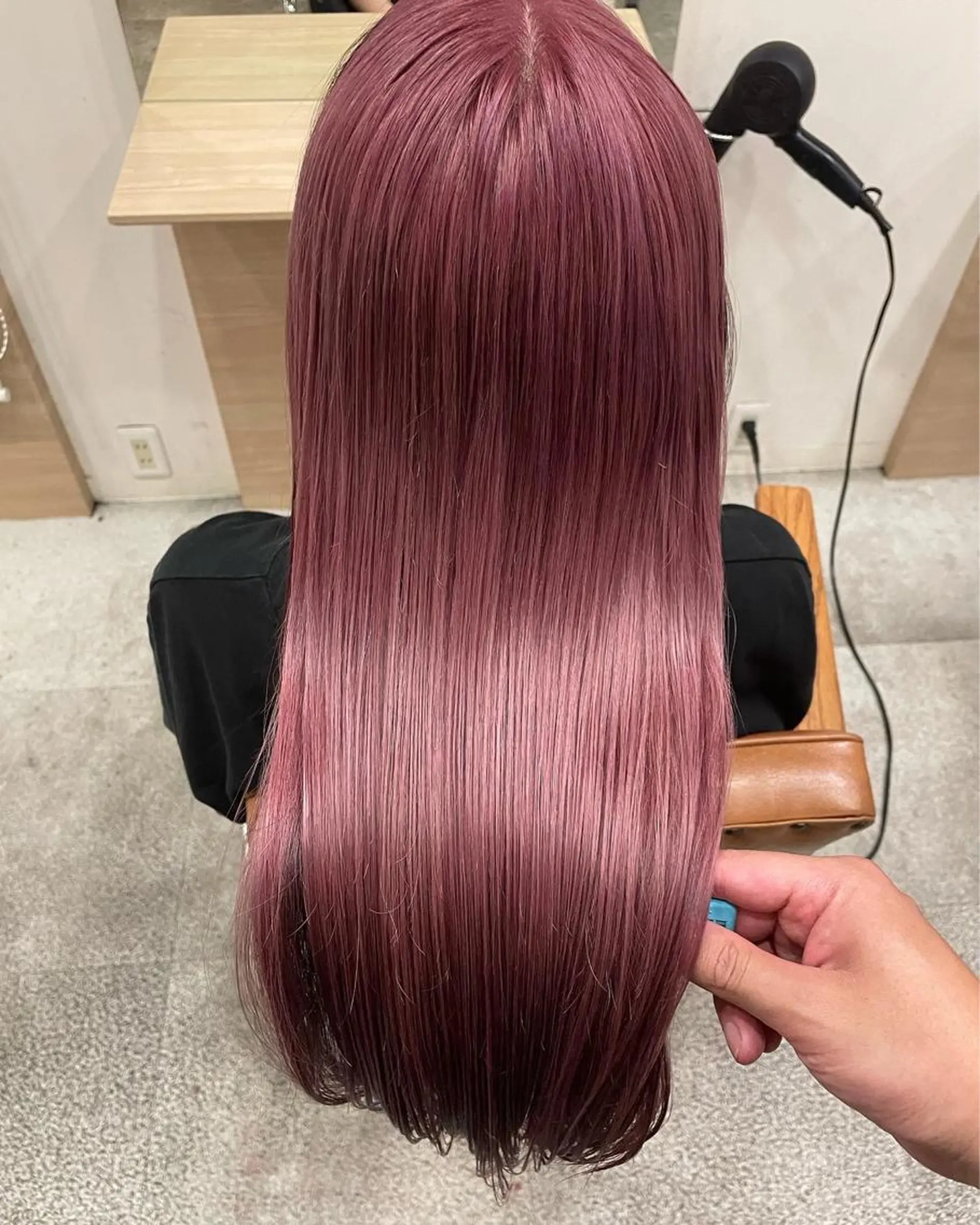 ロング カラー ハイトーン/ベージュ 指名No.1荒木涼太のヘアスタイル