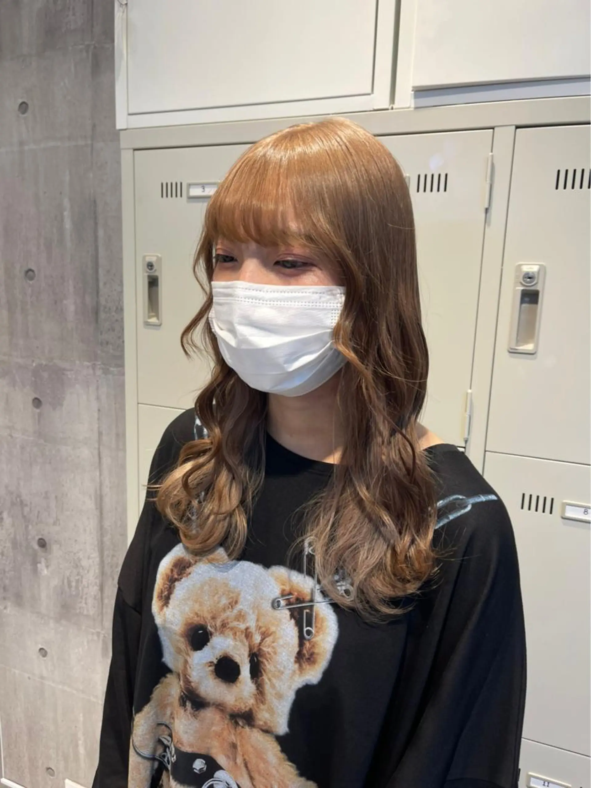 セミロング カラー アッシュ アッシュグレー アッシュグレージュ バレイヤージュ ミストバング カット ヘアカラー トリートメント 韓国ヘア特化💍 tiam💍ブリーチのヘアスタイル